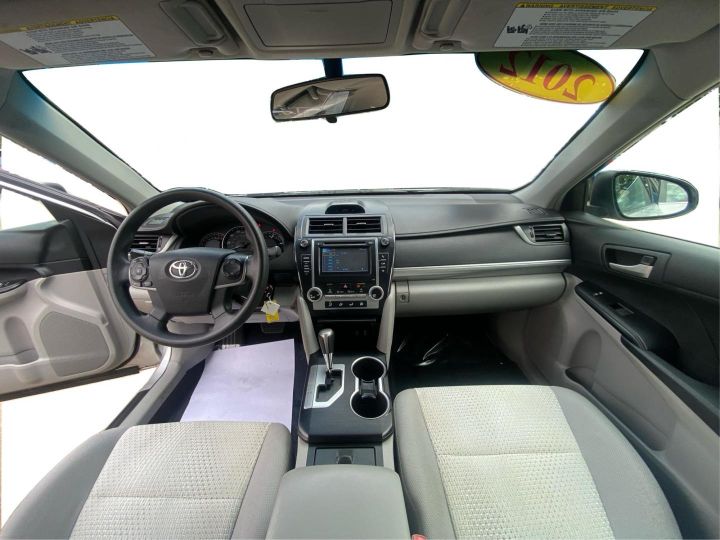 2012 SILVER TOYOTA CAMRY LE (4T1BF1FK4CU) with an 2.5L engine, Automatic transmission, located at 908 SE 14th Street, Des Moines, IA, 50317, (515) 281-0330, 41.580303, -93.597046 - Photo#22