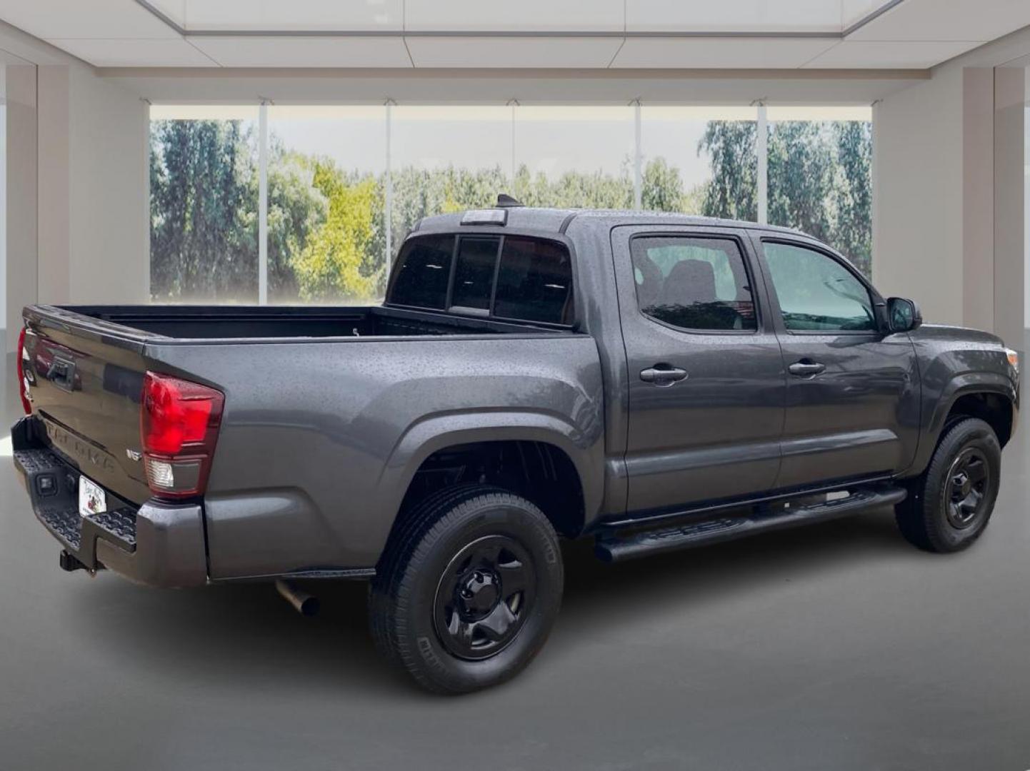 2019 GRAY TOYOTA TACOMA DOUBLE CAB SR (3TMCZ5AN8KM) with an 3.5L engine, Automatic transmission, located at 908 SE 14th Street, Des Moines, IA, 50317, (515) 281-0330, 41.580303, -93.597046 - Photo#2