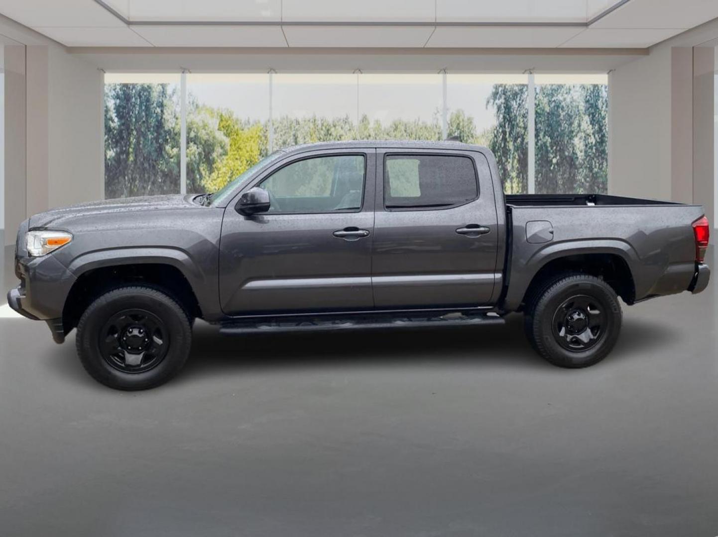 2019 GRAY TOYOTA TACOMA DOUBLE CAB SR (3TMCZ5AN8KM) with an 3.5L engine, Automatic transmission, located at 908 SE 14th Street, Des Moines, IA, 50317, (515) 281-0330, 41.580303, -93.597046 - Photo#5