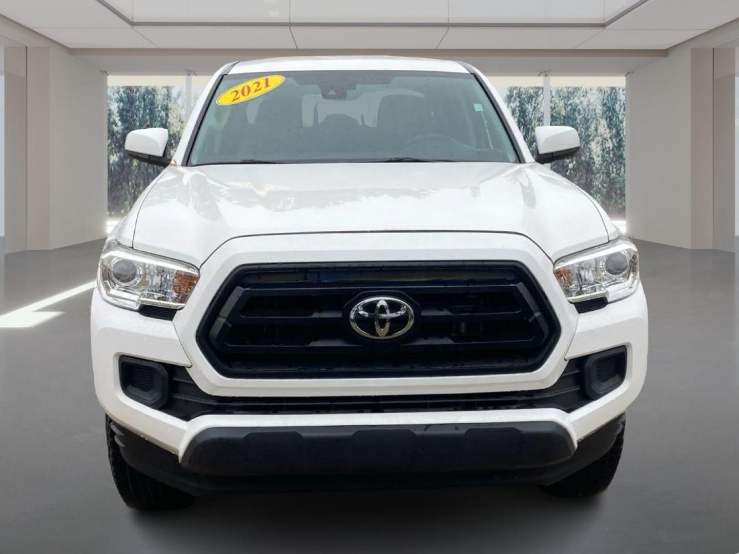 2021 WHITE TOYOTA TACOMA DOUBLE CAB (3TMCZ5AN6MM) with an 3.5L engine, Automatic transmission, located at 908 SE 14th Street, Des Moines, IA, 50317, (515) 281-0330, 41.580303, -93.597046 - Photo#6