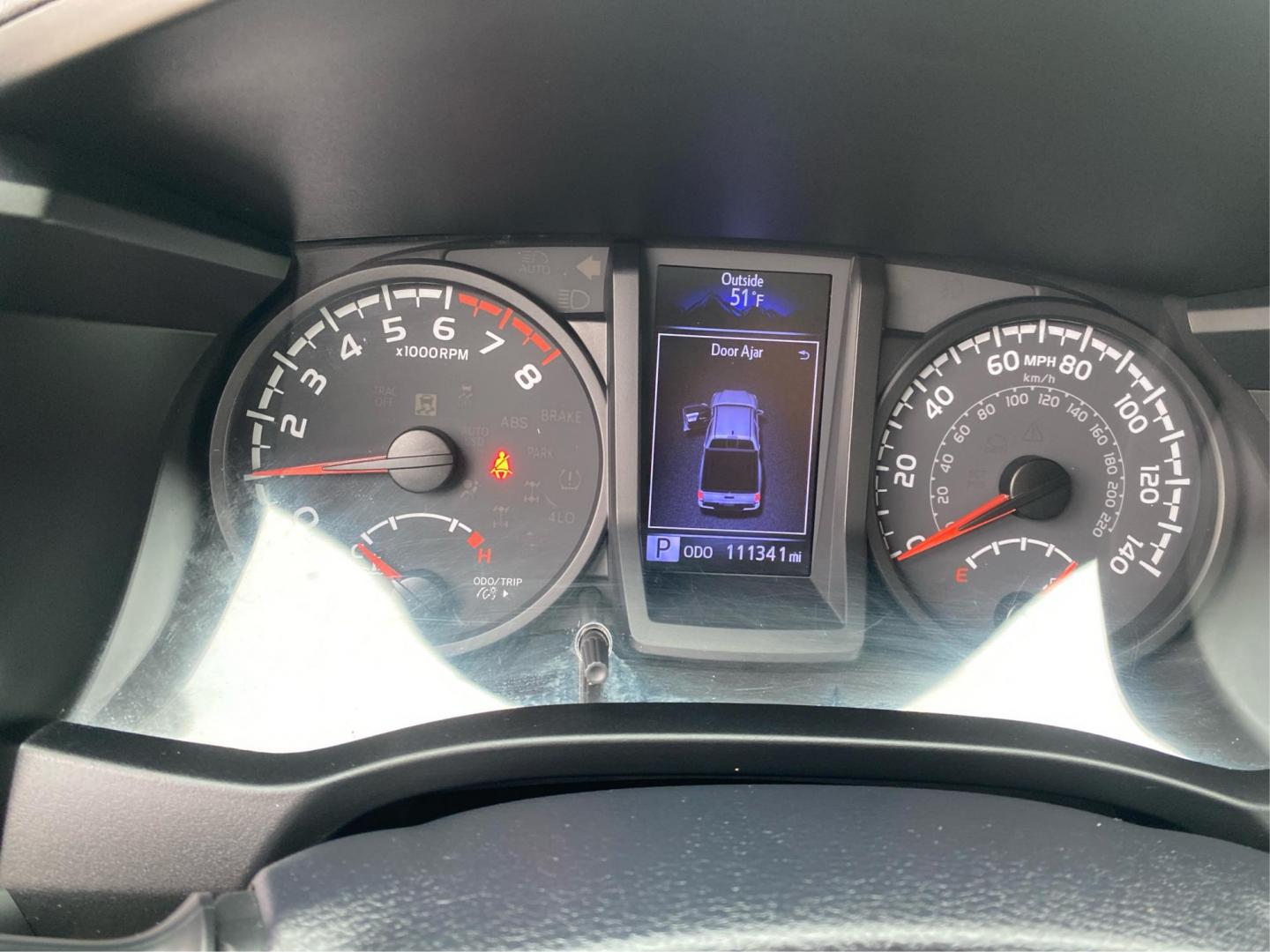 2021 WHITE TOYOTA TACOMA DOUBLE CAB (3TMCZ5AN6MM) with an 3.5L engine, Automatic transmission, located at 908 SE 14th Street, Des Moines, IA, 50317, (515) 281-0330, 41.580303, -93.597046 - Photo#14