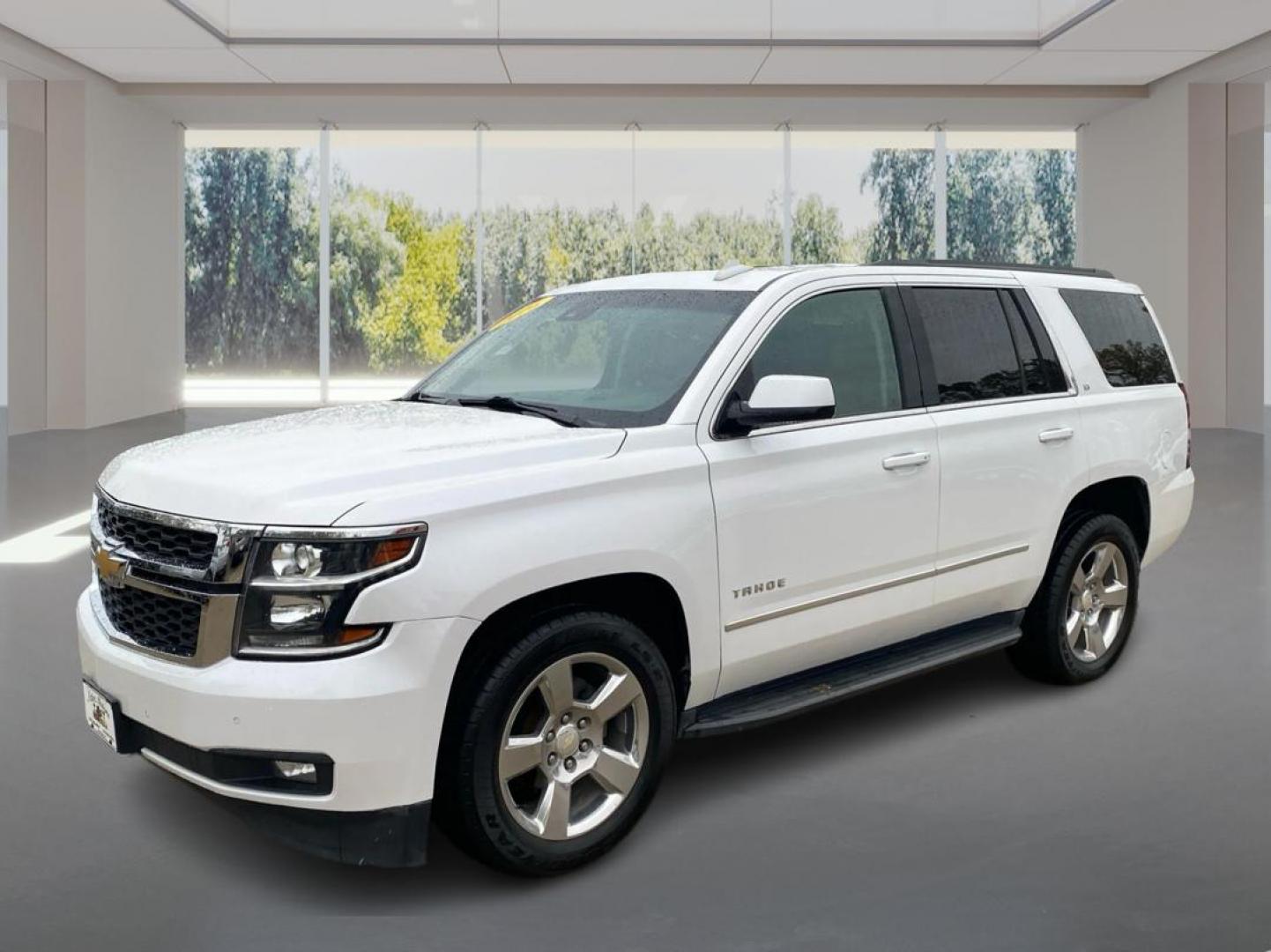 2016 WHITE CHEVROLET TAHOE 1500 LT (1GNSKBKC5GR) with an 5.3L engine, Automatic transmission, located at 908 SE 14th Street, Des Moines, IA, 50317, (515) 281-0330, 41.580303, -93.597046 - Photo#7