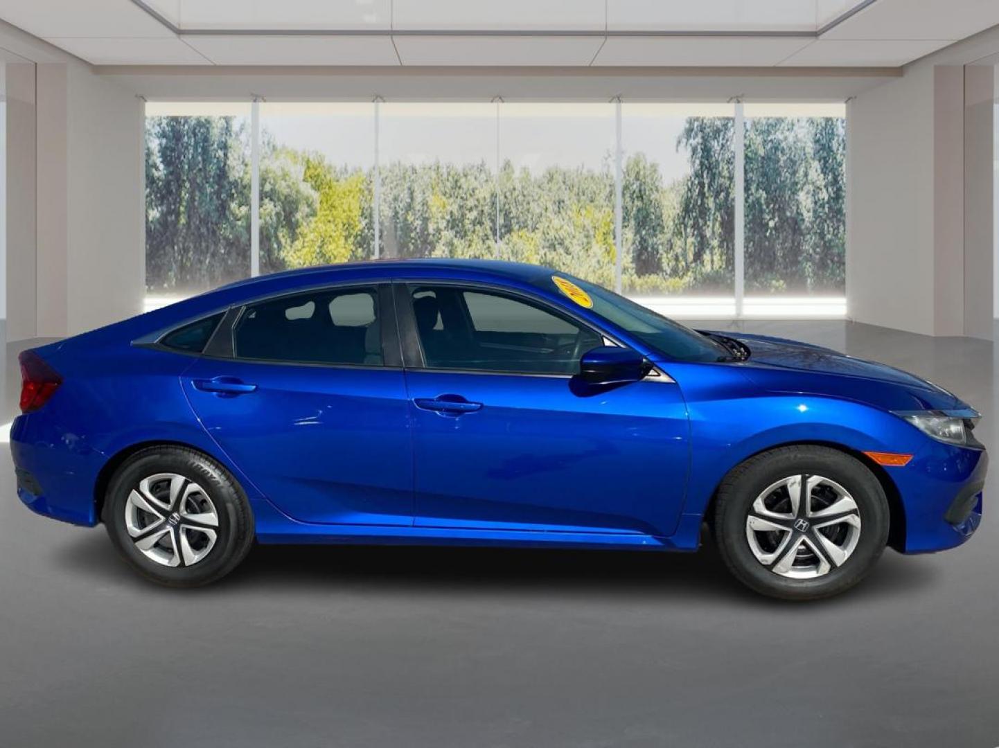2018 BLUE HONDA CIVIC LX (19XFC2F55JE) with an 2.0L engine, Continuously Variable transmission, located at 908 SE 14th Street, Des Moines, IA, 50317, (515) 281-0330, 41.580303, -93.597046 - Photo#1