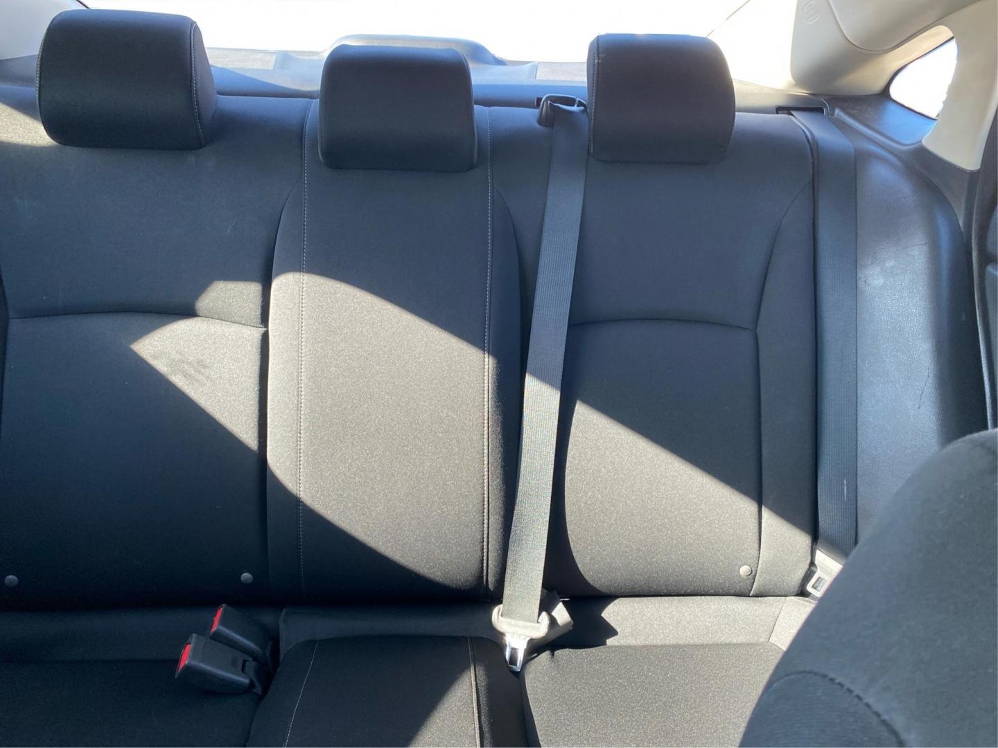 2018 BLUE HONDA CIVIC LX (19XFC2F55JE) with an 2.0L engine, Continuously Variable transmission, located at 908 SE 14th Street, Des Moines, IA, 50317, (515) 281-0330, 41.580303, -93.597046 - Photo#13