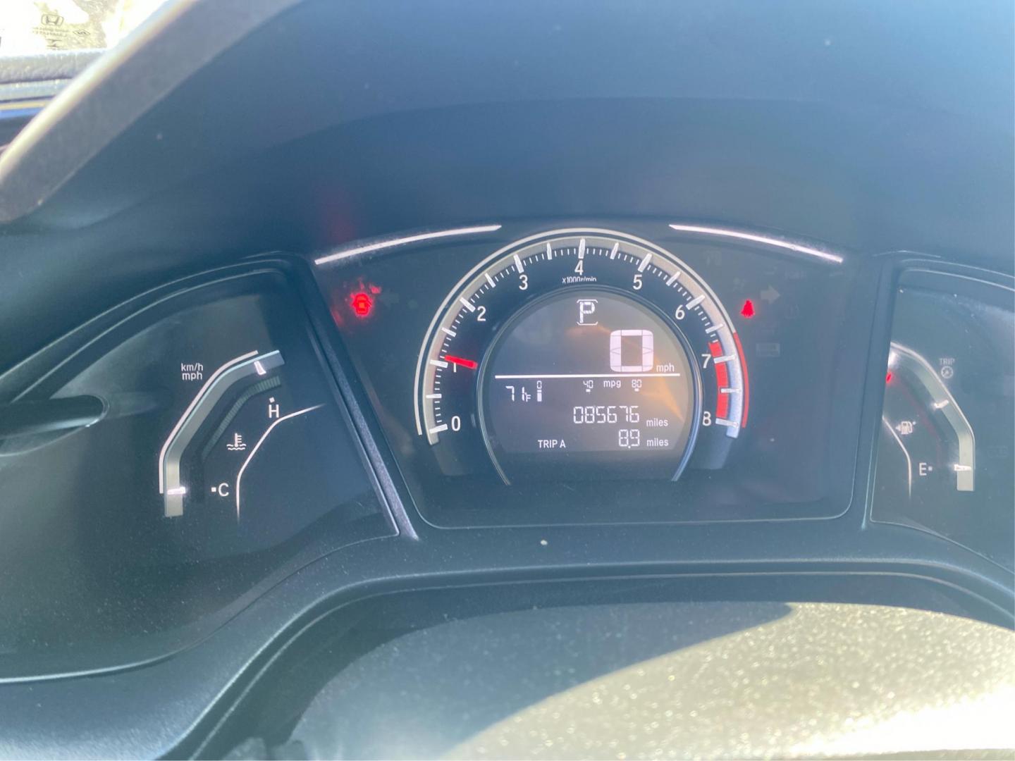 2018 BLUE HONDA CIVIC LX (19XFC2F55JE) with an 2.0L engine, Continuously Variable transmission, located at 908 SE 14th Street, Des Moines, IA, 50317, (515) 281-0330, 41.580303, -93.597046 - Photo#14