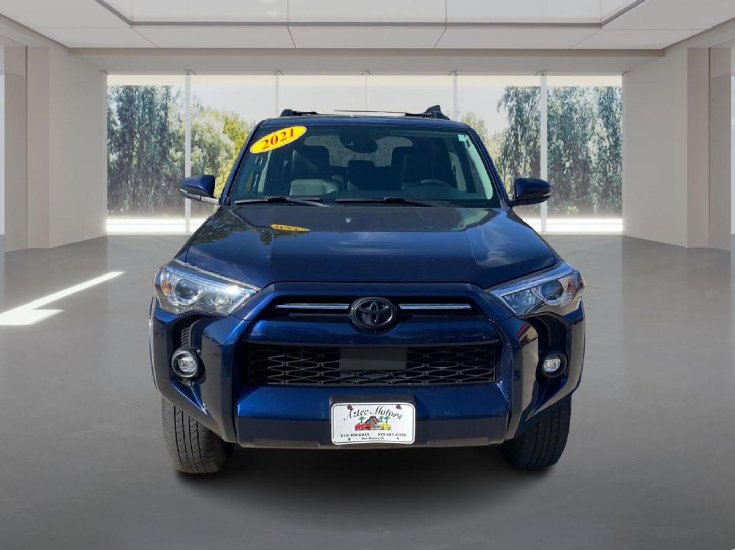 2021 BLUE TOYOTA 4RUNNER SR5/SR5 PREMIUM (JTENU5JR3M5) with an 4.0L engine, Automatic transmission, located at 908 SE 14th Street, Des Moines, IA, 50317, (515) 281-0330, 41.580303, -93.597046 - Photo#6