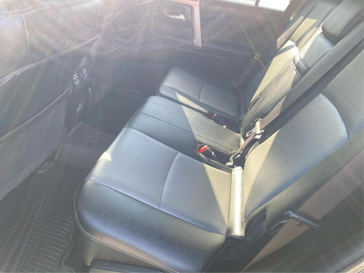 2021 BLUE TOYOTA 4RUNNER SR5/SR5 PREMIUM (JTENU5JR3M5) with an 4.0L engine, Automatic transmission, located at 908 SE 14th Street, Des Moines, IA, 50317, (515) 281-0330, 41.580303, -93.597046 - Photo#9