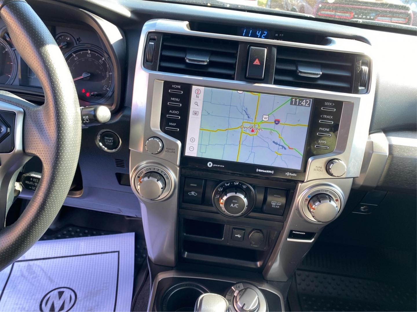 2021 BLUE TOYOTA 4RUNNER SR5/SR5 PREMIUM (JTENU5JR3M5) with an 4.0L engine, Automatic transmission, located at 908 SE 14th Street, Des Moines, IA, 50317, (515) 281-0330, 41.580303, -93.597046 - Photo#13