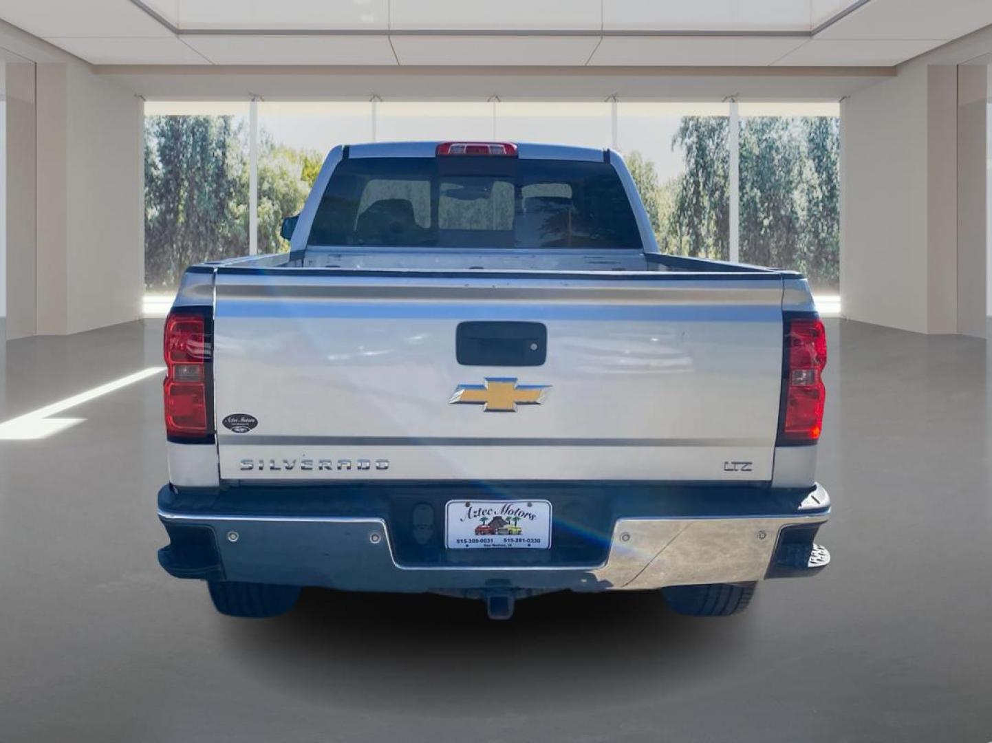 2014 SILVER CHEVROLET SILVERADO 1500 LTZ (1GCVKSEC5EZ) with an 5.3L engine, Automatic transmission, located at 908 SE 14th Street, Des Moines, IA, 50317, (515) 281-0330, 41.580303, -93.597046 - Photo#3