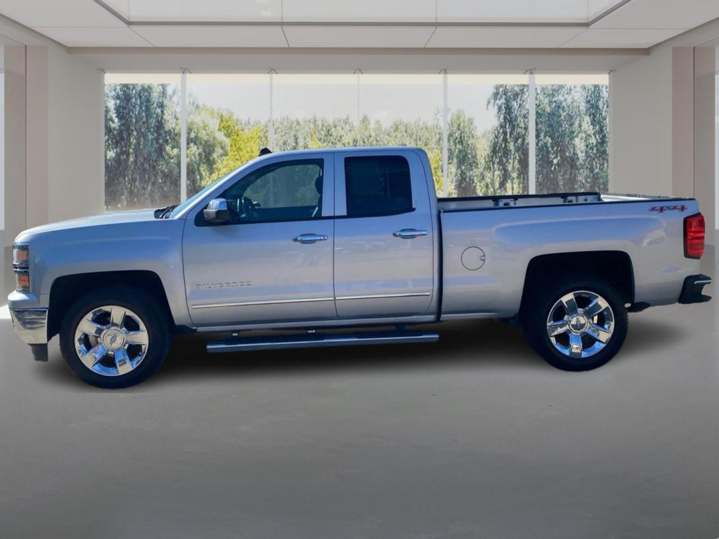 2014 SILVER CHEVROLET SILVERADO 1500 LTZ (1GCVKSEC5EZ) with an 5.3L engine, Automatic transmission, located at 908 SE 14th Street, Des Moines, IA, 50317, (515) 281-0330, 41.580303, -93.597046 - Photo#5