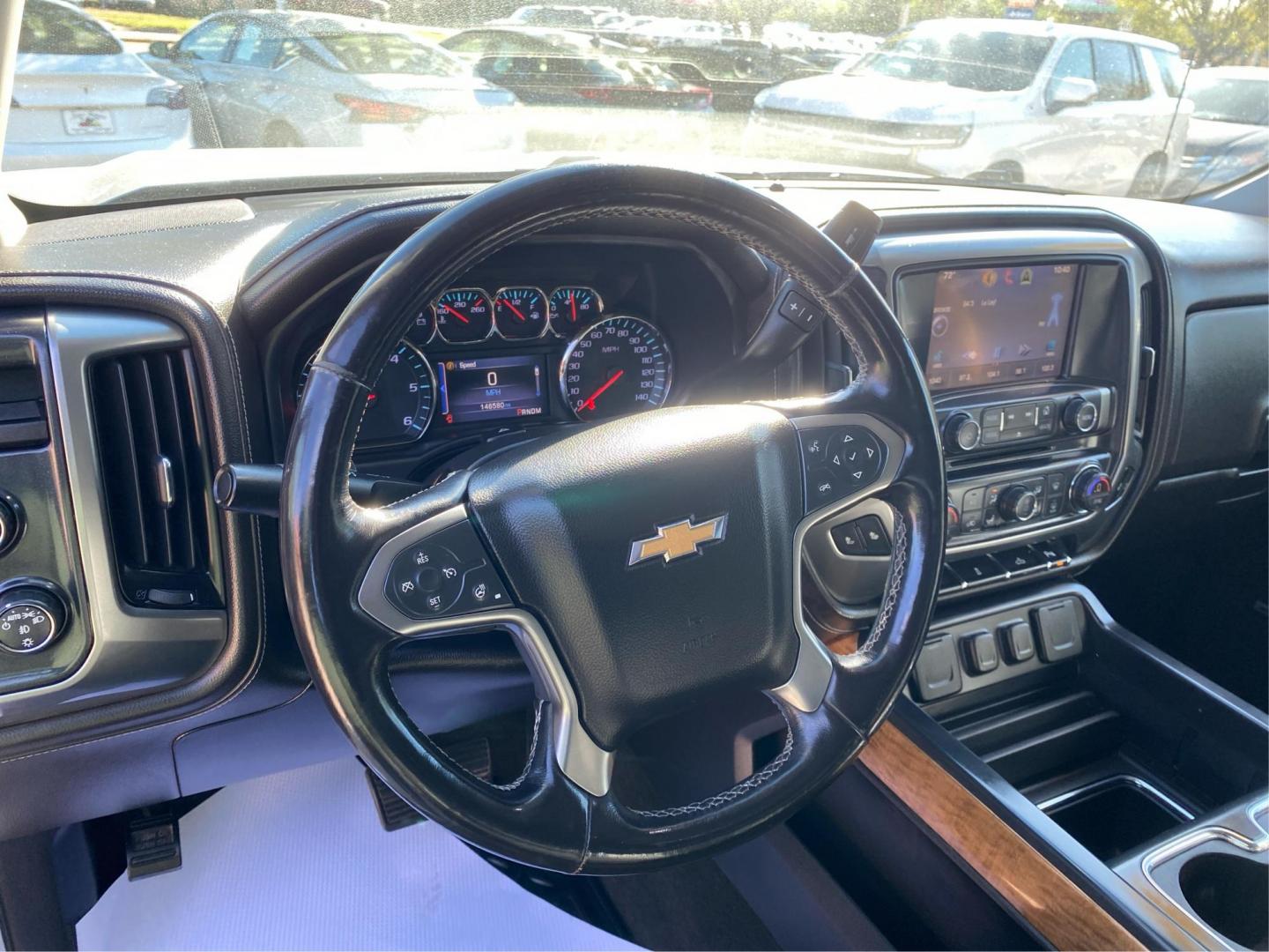 2014 SILVER CHEVROLET SILVERADO 1500 LTZ (1GCVKSEC5EZ) with an 5.3L engine, Automatic transmission, located at 908 SE 14th Street, Des Moines, IA, 50317, (515) 281-0330, 41.580303, -93.597046 - Photo#15
