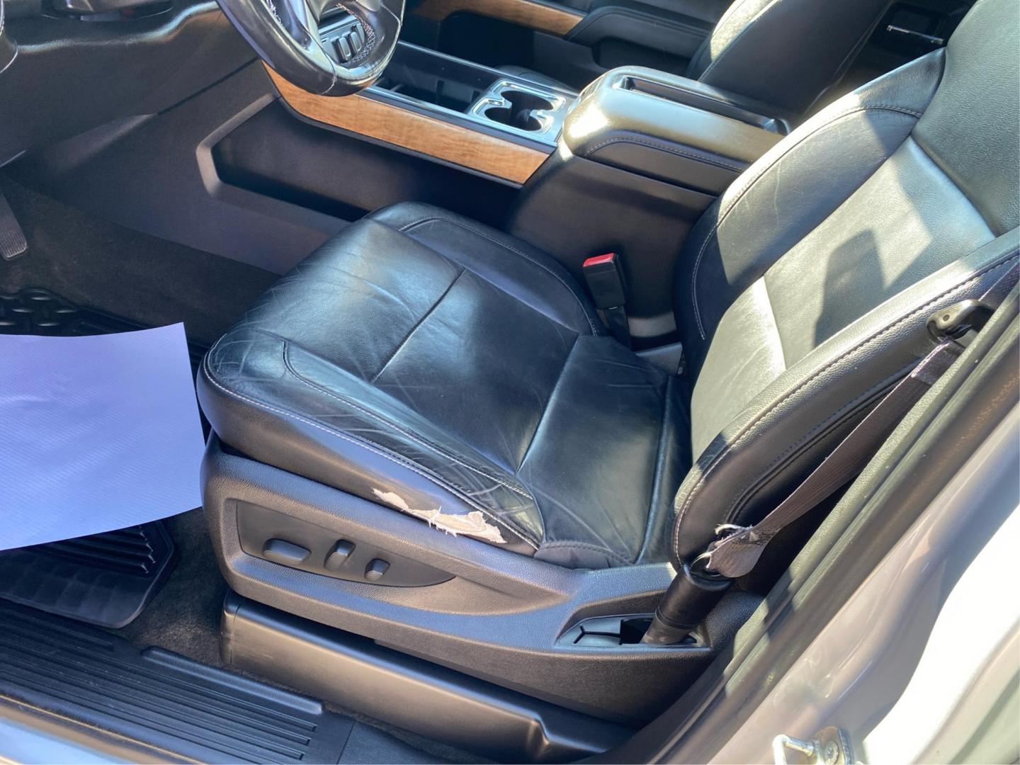 2014 SILVER CHEVROLET SILVERADO 1500 LTZ (1GCVKSEC5EZ) with an 5.3L engine, Automatic transmission, located at 908 SE 14th Street, Des Moines, IA, 50317, (515) 281-0330, 41.580303, -93.597046 - Photo#17