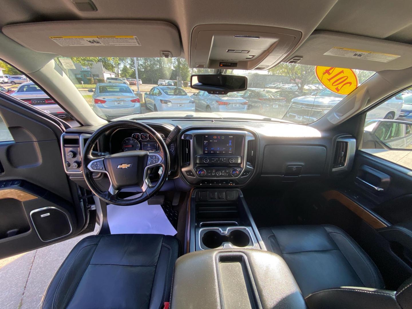 2014 SILVER CHEVROLET SILVERADO 1500 LTZ (1GCVKSEC5EZ) with an 5.3L engine, Automatic transmission, located at 908 SE 14th Street, Des Moines, IA, 50317, (515) 281-0330, 41.580303, -93.597046 - Photo#20