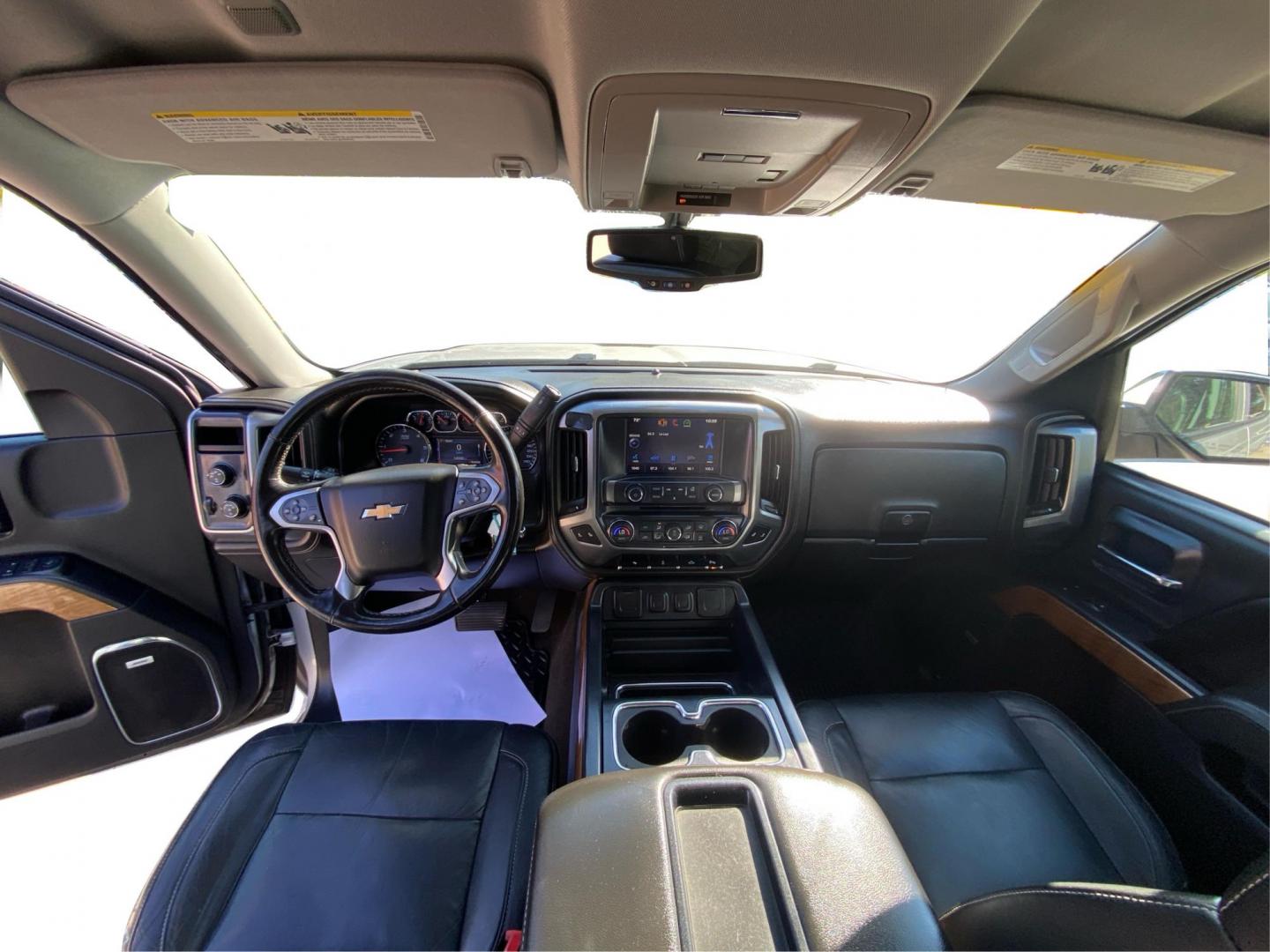 2014 SILVER CHEVROLET SILVERADO 1500 LTZ (1GCVKSEC5EZ) with an 5.3L engine, Automatic transmission, located at 908 SE 14th Street, Des Moines, IA, 50317, (515) 281-0330, 41.580303, -93.597046 - Photo#21