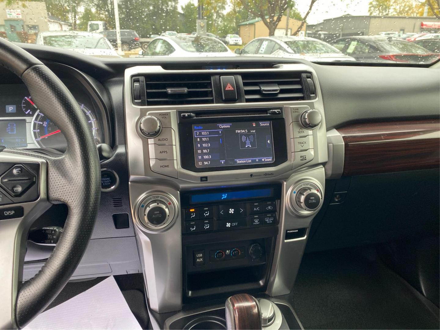 2016 GRAY TOYOTA 4RUNNER SR5/SR5 PREMIUM (JTEBU5JR1G5) with an 4.0L engine, Automatic transmission, located at 908 SE 14th Street, Des Moines, IA, 50317, (515) 281-0330, 41.580303, -93.597046 - Photo#13