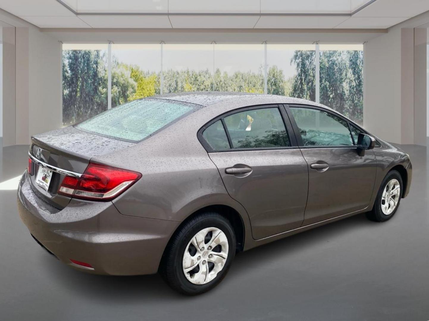 2015 GRAY HONDA CIVIC LX (19XFB2F53FE) with an 1.8L engine, Continuously Variable transmission, located at 908 SE 14th Street, Des Moines, IA, 50317, (515) 281-0330, 41.580303, -93.597046 - Photo#2