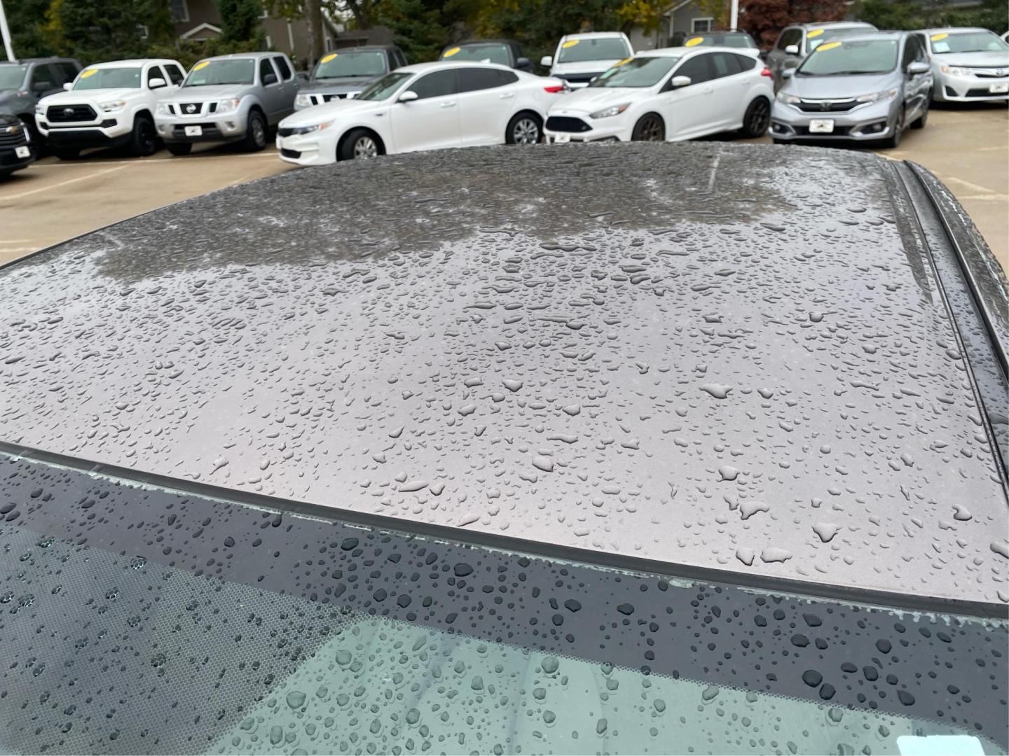 2015 GRAY HONDA CIVIC LX (19XFB2F53FE) with an 1.8L engine, Continuously Variable transmission, located at 908 SE 14th Street, Des Moines, IA, 50317, (515) 281-0330, 41.580303, -93.597046 - Photo#11