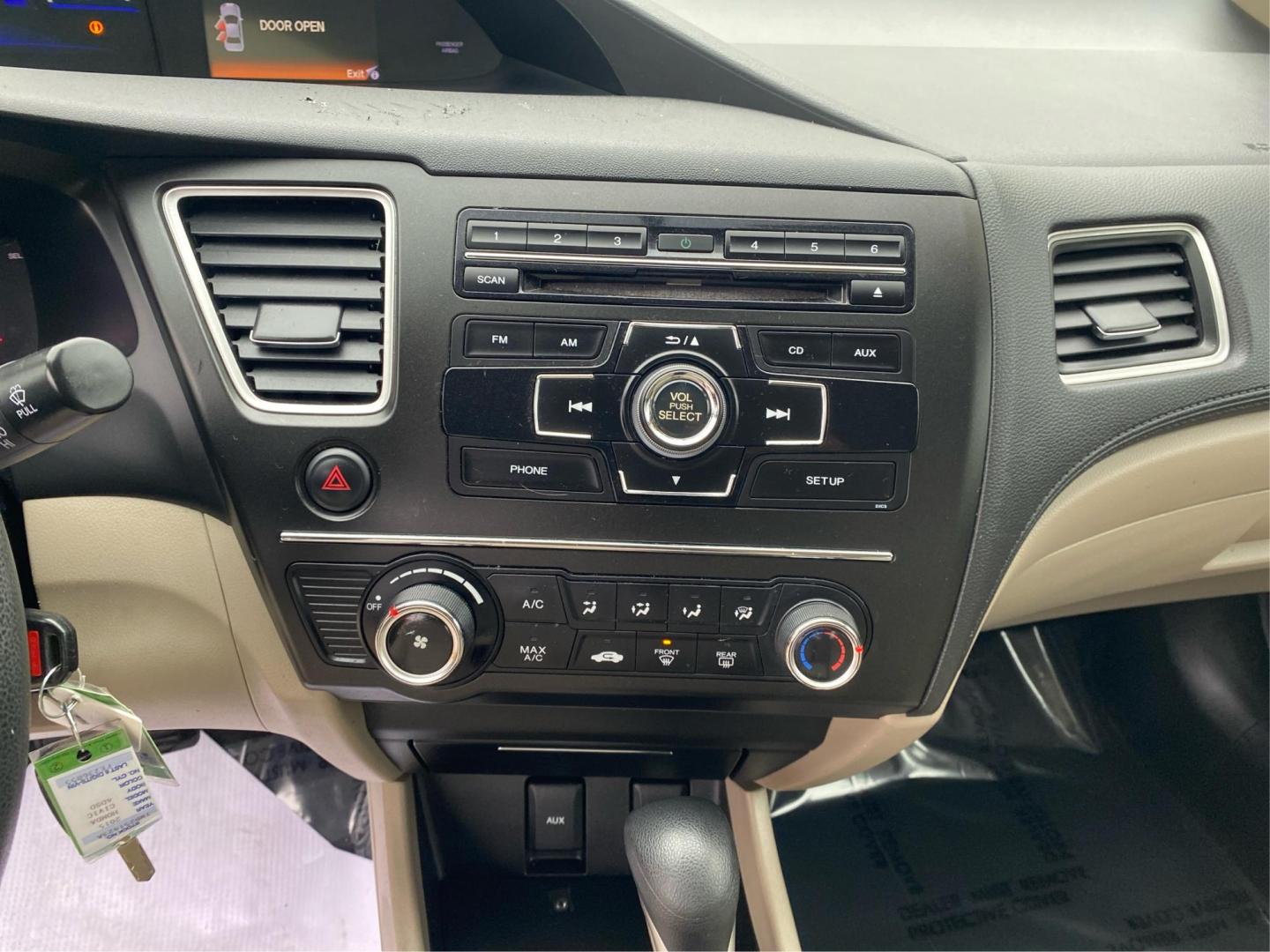 2015 GRAY HONDA CIVIC LX (19XFB2F53FE) with an 1.8L engine, Continuously Variable transmission, located at 908 SE 14th Street, Des Moines, IA, 50317, (515) 281-0330, 41.580303, -93.597046 - Photo#12