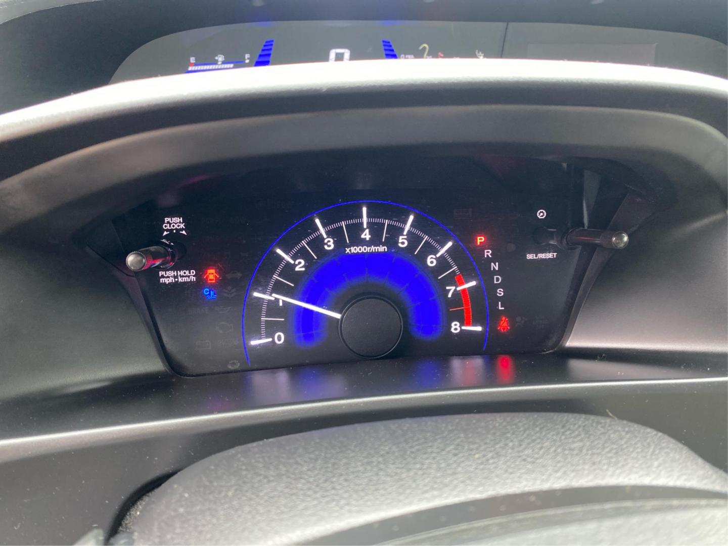 2015 GRAY HONDA CIVIC LX (19XFB2F53FE) with an 1.8L engine, Continuously Variable transmission, located at 908 SE 14th Street, Des Moines, IA, 50317, (515) 281-0330, 41.580303, -93.597046 - Photo#14