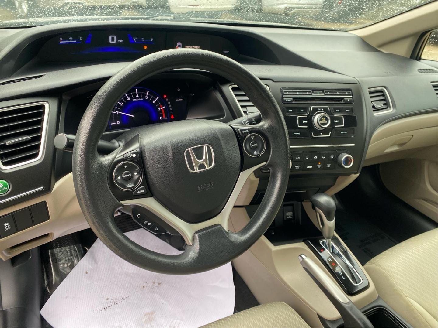 2015 GRAY HONDA CIVIC LX (19XFB2F53FE) with an 1.8L engine, Continuously Variable transmission, located at 908 SE 14th Street, Des Moines, IA, 50317, (515) 281-0330, 41.580303, -93.597046 - Photo#15