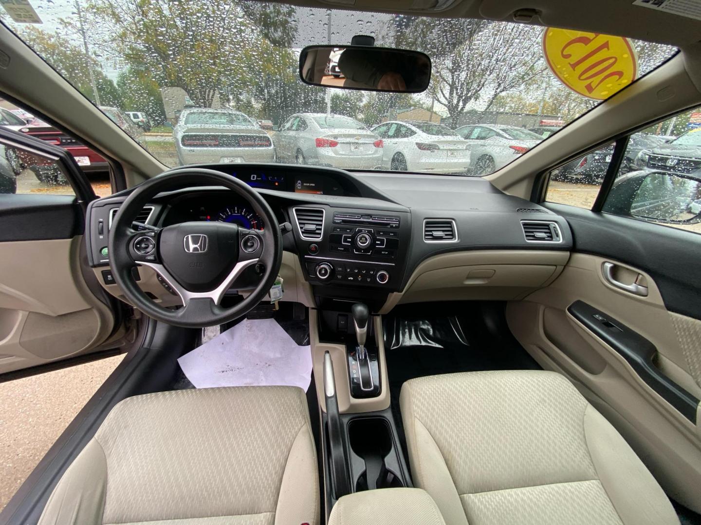 2015 GRAY HONDA CIVIC LX (19XFB2F53FE) with an 1.8L engine, Continuously Variable transmission, located at 908 SE 14th Street, Des Moines, IA, 50317, (515) 281-0330, 41.580303, -93.597046 - Photo#20