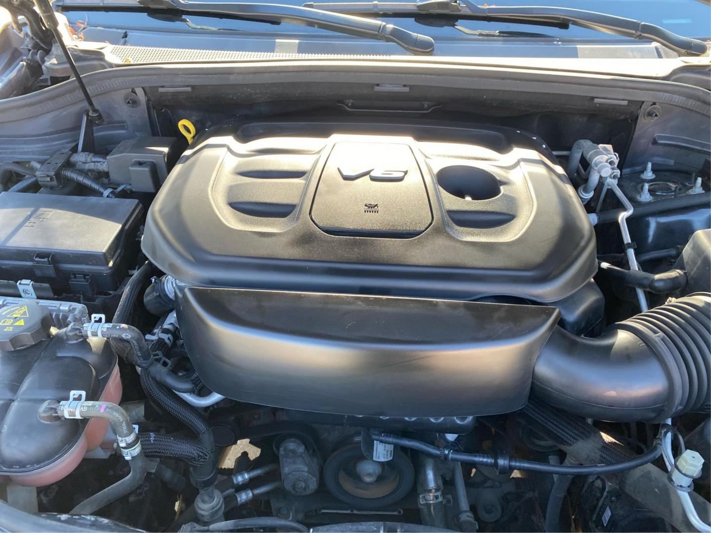 2016 BLACK JEEP GRAND CHEROKEE LAREDO (1C4RJFAG3GC) with an 3.6L engine, Automatic transmission, located at 908 SE 14th Street, Des Moines, IA, 50317, (515) 281-0330, 41.580303, -93.597046 - Photo#10