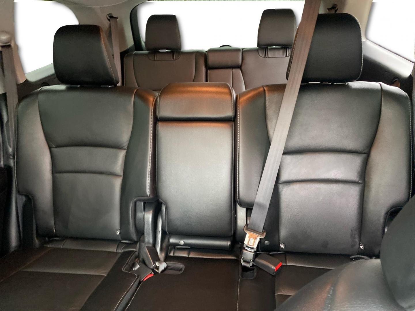 2022 BLACK HONDA PILOT SE (5FNYF6H23NB) with an 3.5L engine, Automatic transmission, located at 908 SE 14th Street, Des Moines, IA, 50317, (515) 281-0330, 41.580303, -93.597046 - Photo#14