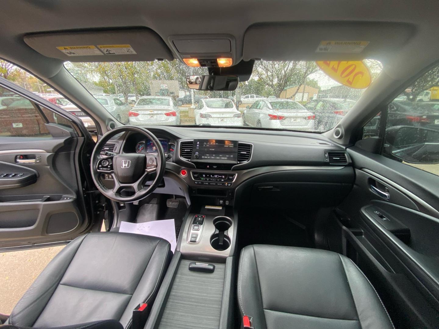 2022 BLACK HONDA PILOT SE (5FNYF6H23NB) with an 3.5L engine, Automatic transmission, located at 908 SE 14th Street, Des Moines, IA, 50317, (515) 281-0330, 41.580303, -93.597046 - Photo#21