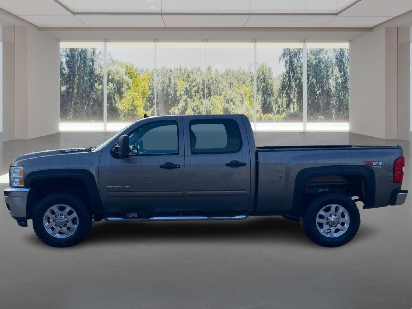 2013 TAN CHEVROLET SILVERADO 2500 HEAVY DUTY LT (1GC1KXC87DF) with an 6.6L engine, Automatic transmission, located at 908 SE 14th Street, Des Moines, IA, 50317, (515) 281-0330, 41.580303, -93.597046 - Photo#5