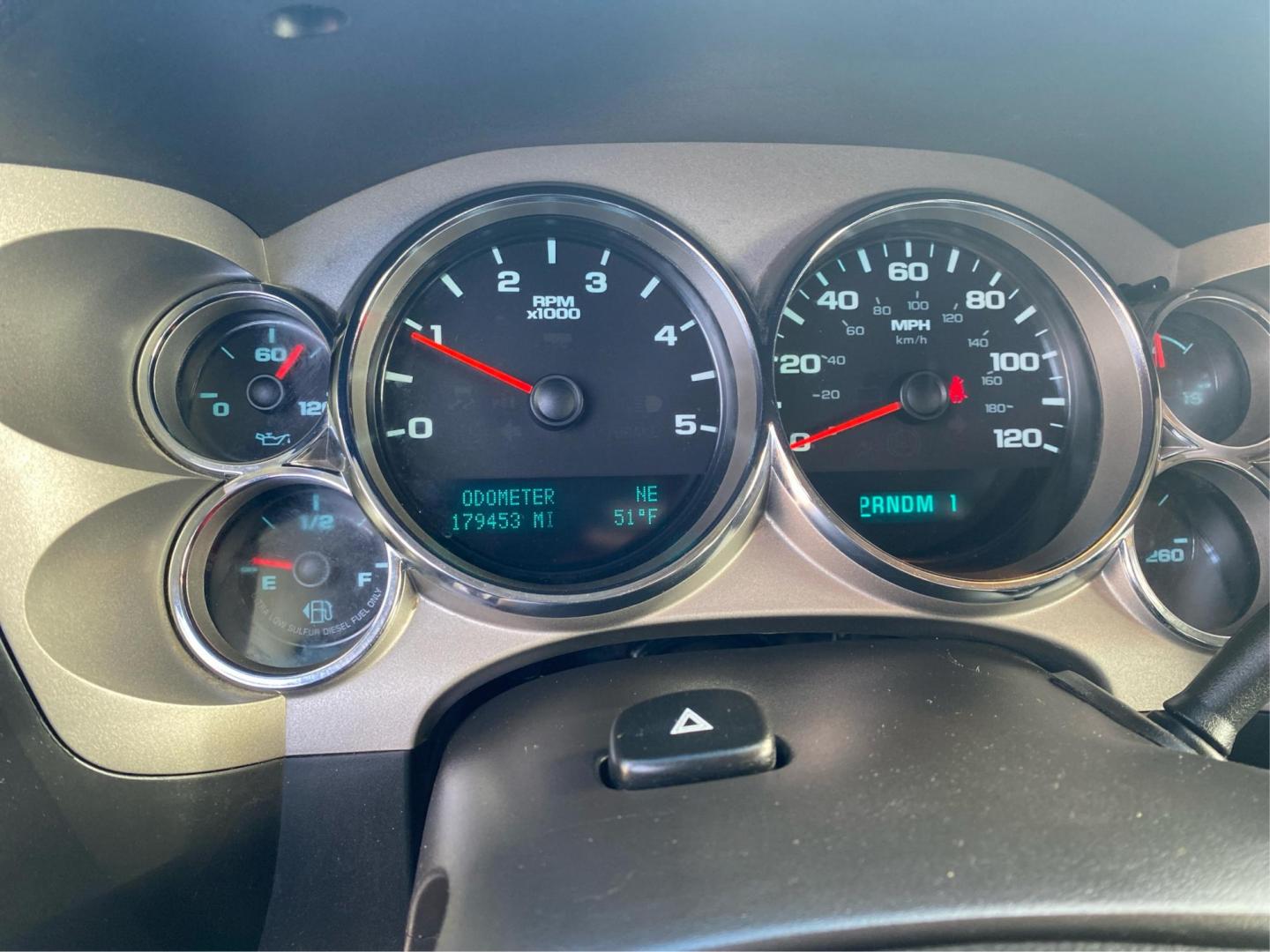 2013 TAN CHEVROLET SILVERADO 2500 HEAVY DUTY LT (1GC1KXC87DF) with an 6.6L engine, Automatic transmission, located at 908 SE 14th Street, Des Moines, IA, 50317, (515) 281-0330, 41.580303, -93.597046 - Photo#13