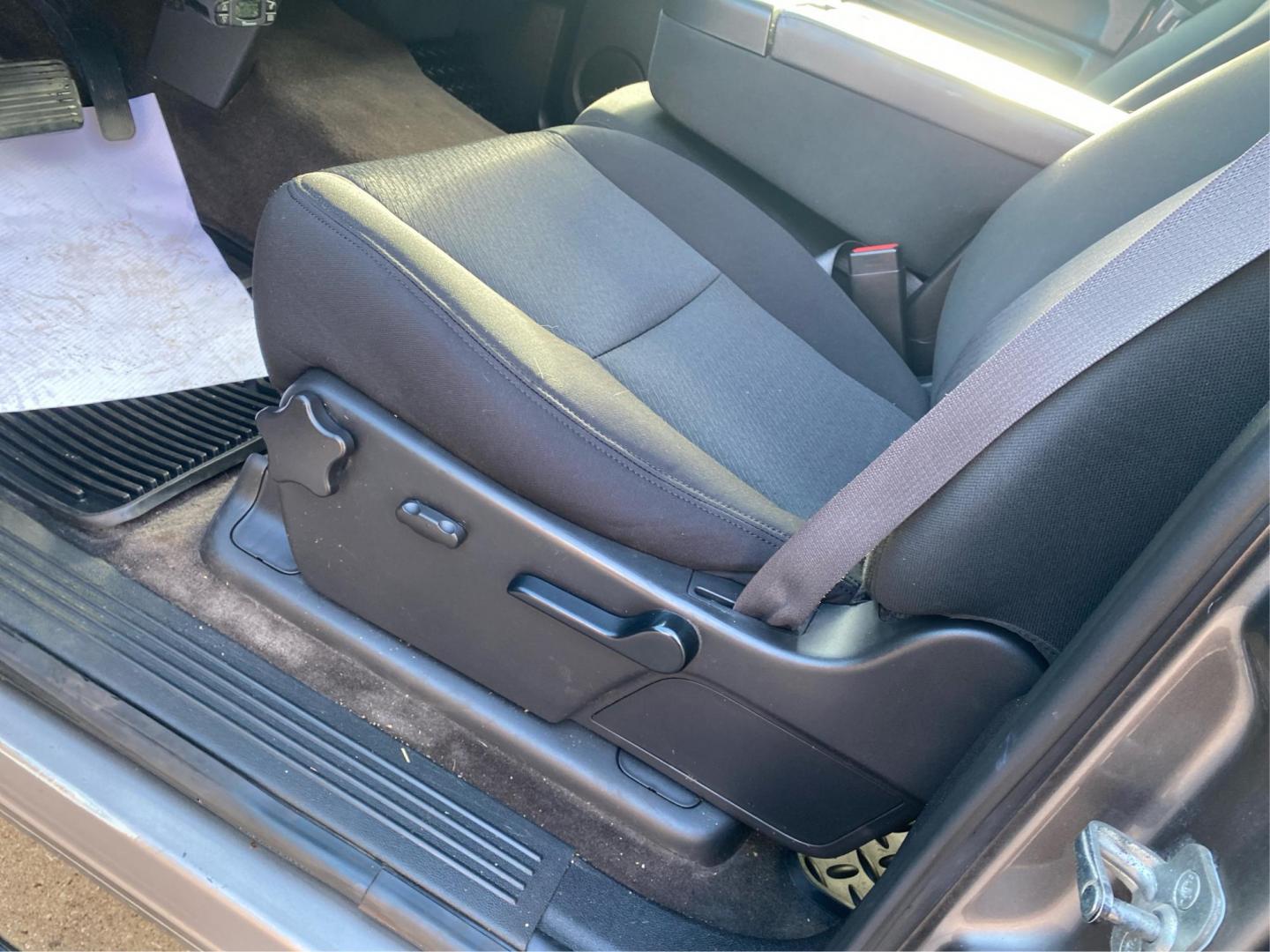 2013 TAN CHEVROLET SILVERADO 2500 HEAVY DUTY LT (1GC1KXC87DF) with an 6.6L engine, Automatic transmission, located at 908 SE 14th Street, Des Moines, IA, 50317, (515) 281-0330, 41.580303, -93.597046 - Photo#16