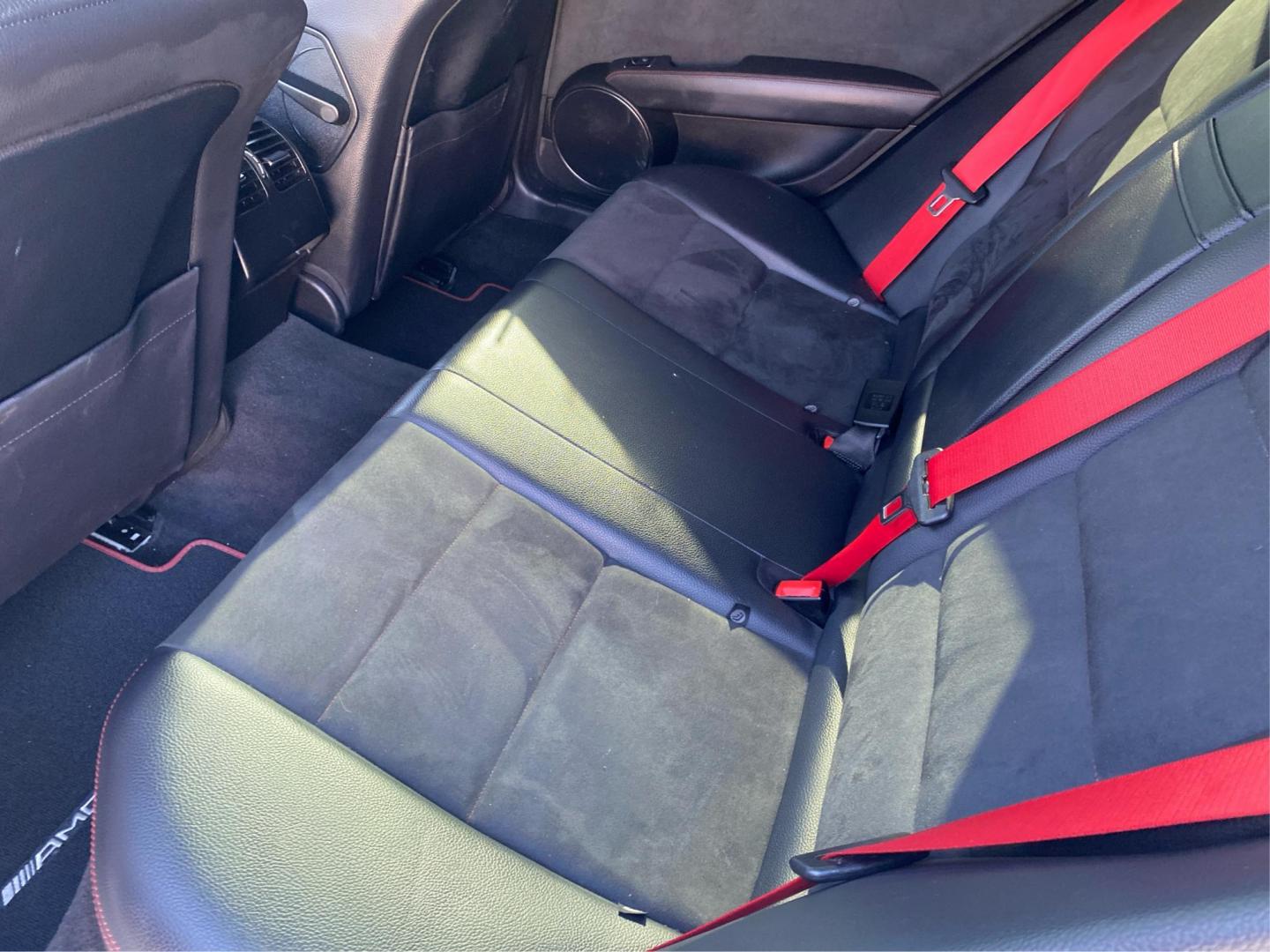 2013 WHITE MERCEDES-BENZ C-CLASS C300 4MATIC (WDDGF8AB5DA) with an 3.5L engine, Automatic transmission, located at 908 SE 14th Street, Des Moines, IA, 50317, (515) 281-0330, 41.580303, -93.597046 - Photo#9