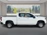 2022 WHITE CHEVROLET SILVERADO 1500 LT (1GCUDDED2NZ) with an 5.3L engine, Automatic transmission, located at 908 SE 14th Street, Des Moines, IA, 50317, (515) 281-0330, 41.580303, -93.597046 - Photo#1