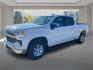 2022 WHITE CHEVROLET SILVERADO 1500 LT (1GCUDDED2NZ) with an 5.3L engine, Automatic transmission, located at 908 SE 14th Street, Des Moines, IA, 50317, (515) 281-0330, 41.580303, -93.597046 - Photo#7