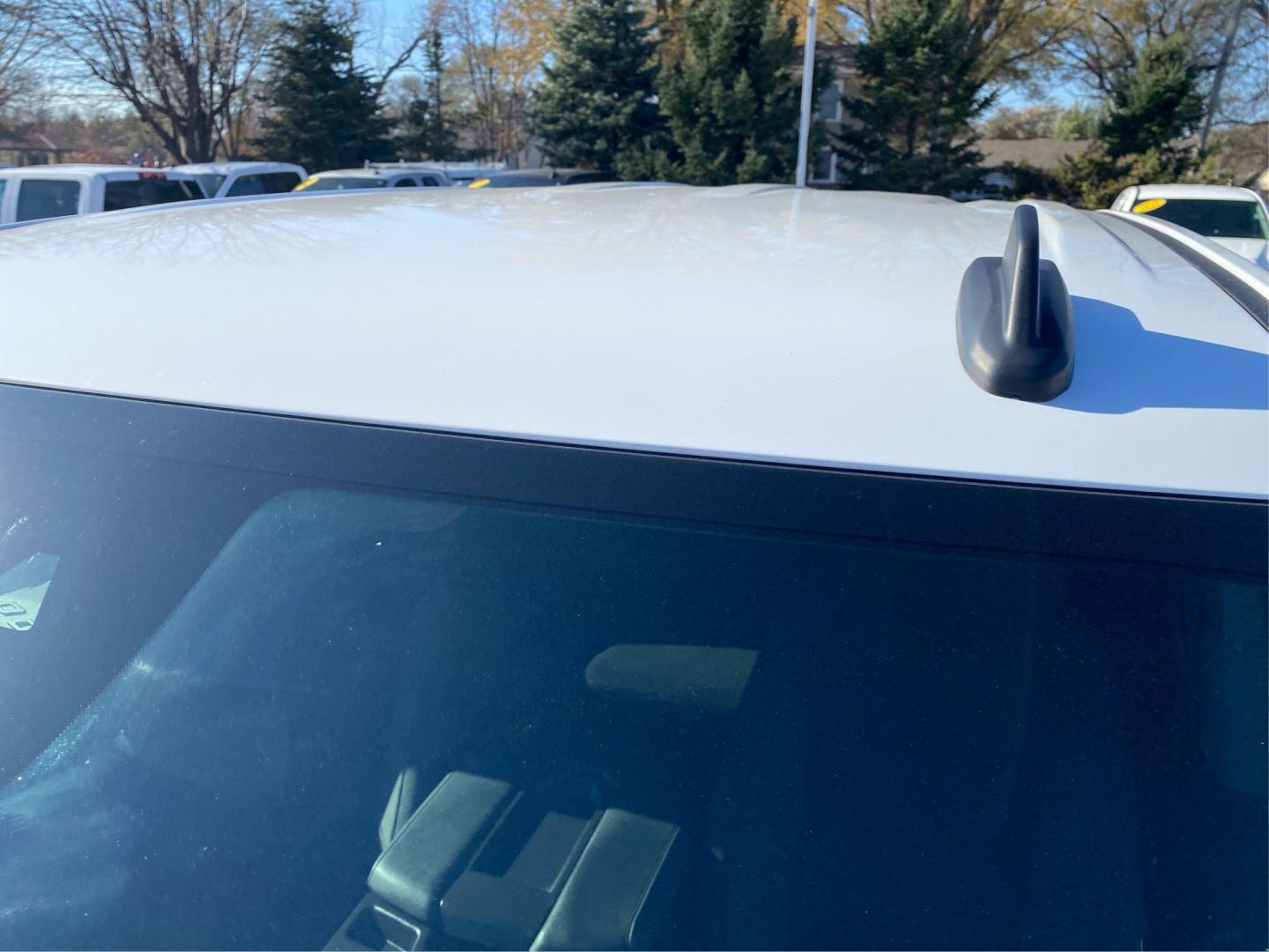 2022 WHITE CHEVROLET SILVERADO 1500 LT (1GCUDDED2NZ) with an 5.3L engine, Automatic transmission, located at 908 SE 14th Street, Des Moines, IA, 50317, (515) 281-0330, 41.580303, -93.597046 - Photo#11