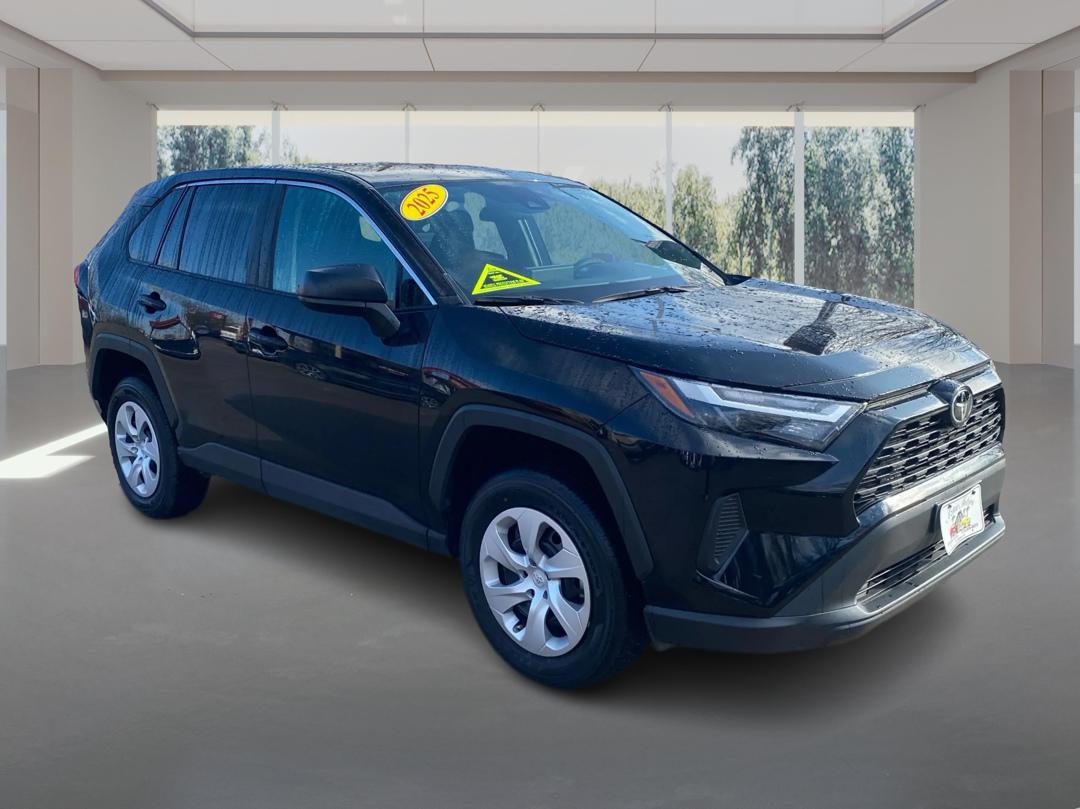 photo of 2025 TOYOTA RAV4 LE