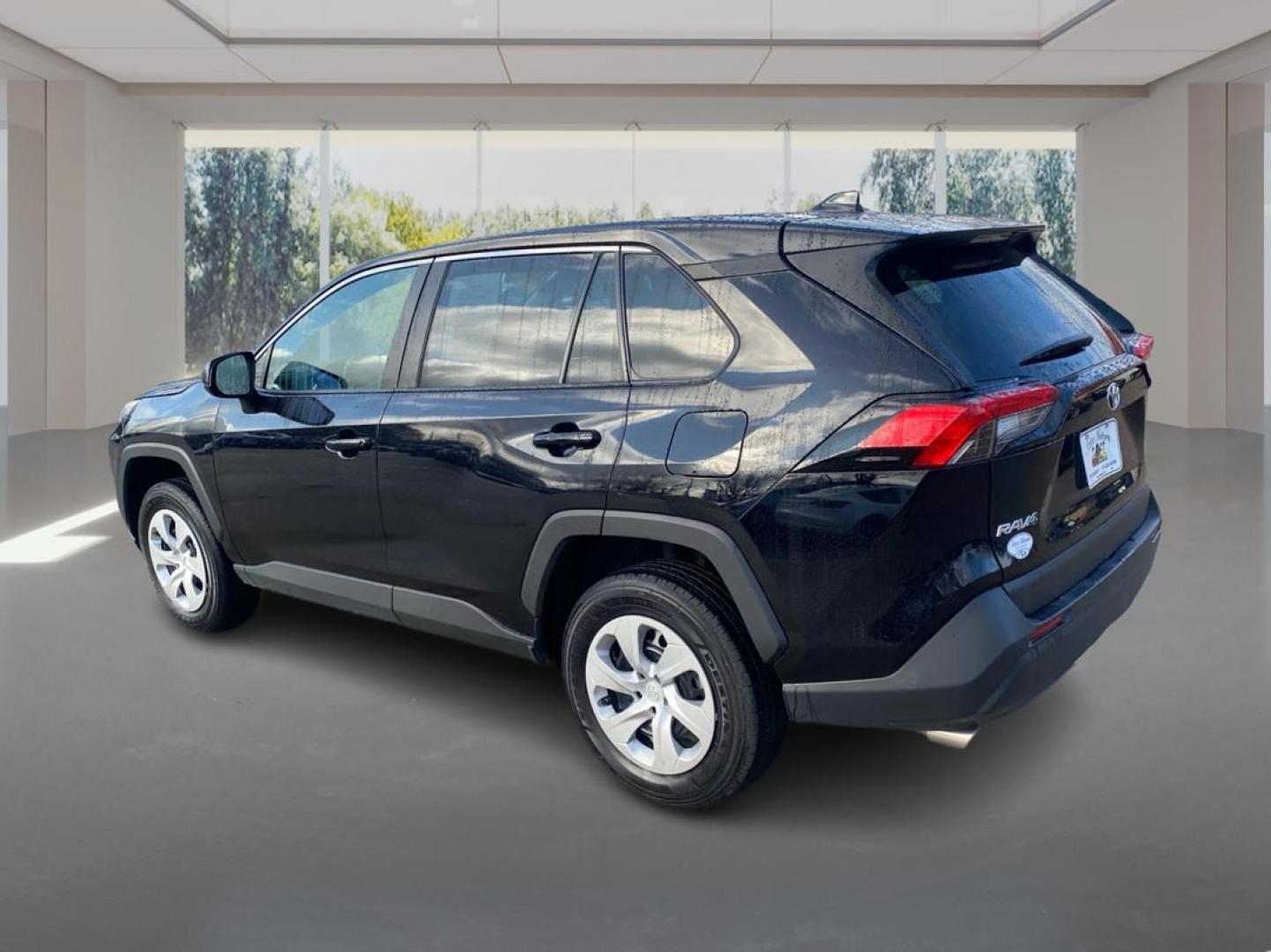 2025 BLACK TOYOTA RAV4 LE (2T3H1RFV0SW) with an 2.5L engine, Automatic transmission, located at 908 SE 14th Street, Des Moines, IA, 50317, (515) 281-0330, 41.580303, -93.597046 - Photo#4