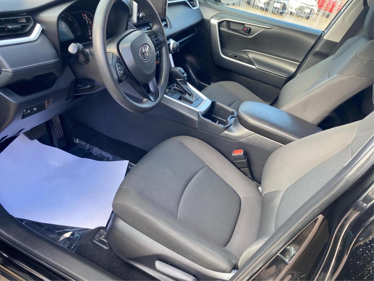 2025 BLACK TOYOTA RAV4 LE (2T3H1RFV0SW) with an 2.5L engine, Automatic transmission, located at 908 SE 14th Street, Des Moines, IA, 50317, (515) 281-0330, 41.580303, -93.597046 - Photo#8