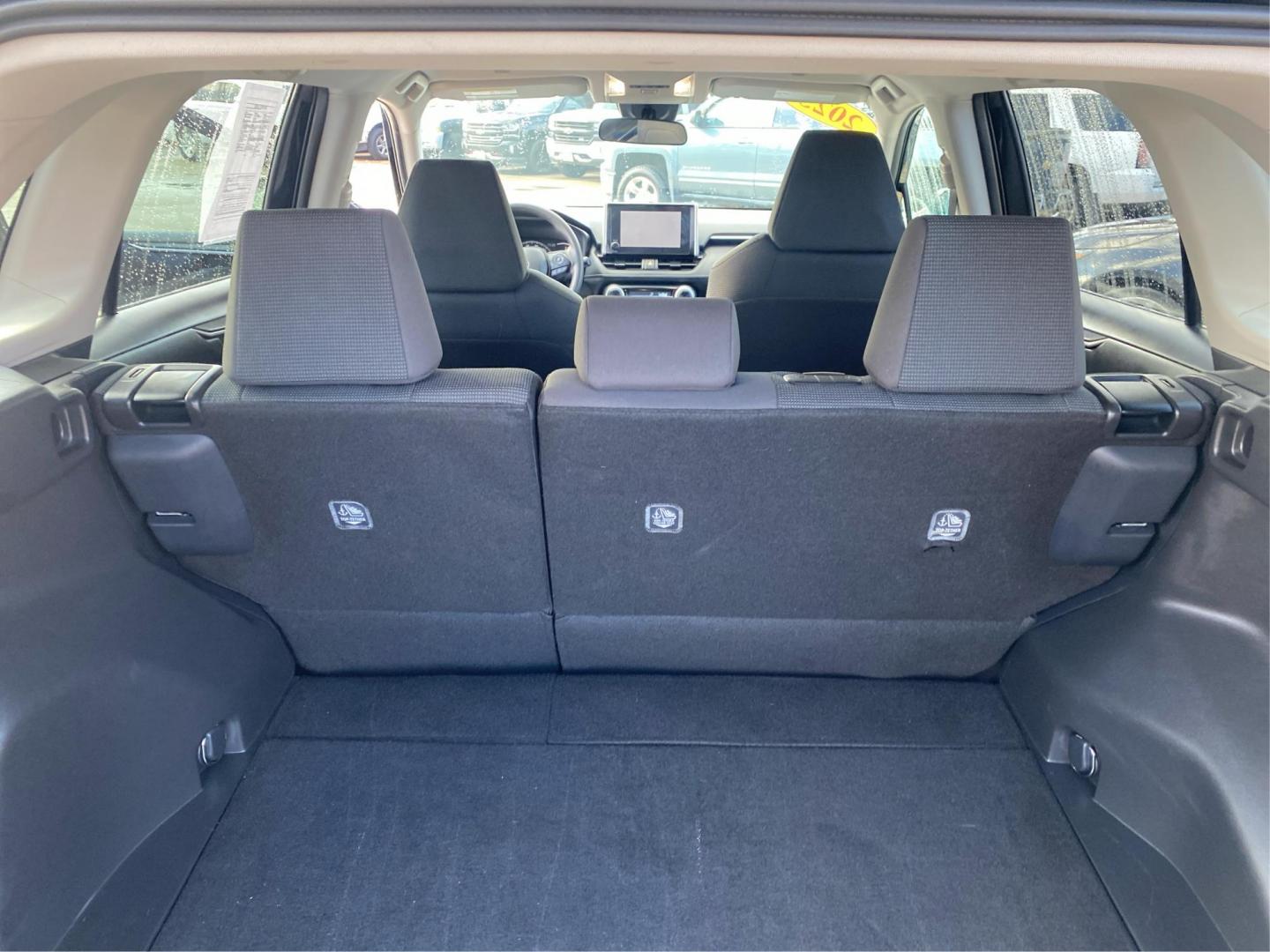 2025 BLACK TOYOTA RAV4 LE (2T3H1RFV0SW) with an 2.5L engine, Automatic transmission, located at 908 SE 14th Street, Des Moines, IA, 50317, (515) 281-0330, 41.580303, -93.597046 - Photo#12