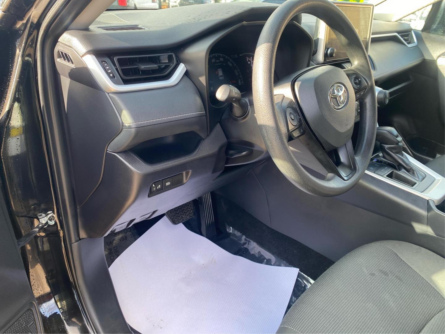 2025 BLACK TOYOTA RAV4 LE (2T3H1RFV0SW) with an 2.5L engine, Automatic transmission, located at 908 SE 14th Street, Des Moines, IA, 50317, (515) 281-0330, 41.580303, -93.597046 - Photo#17