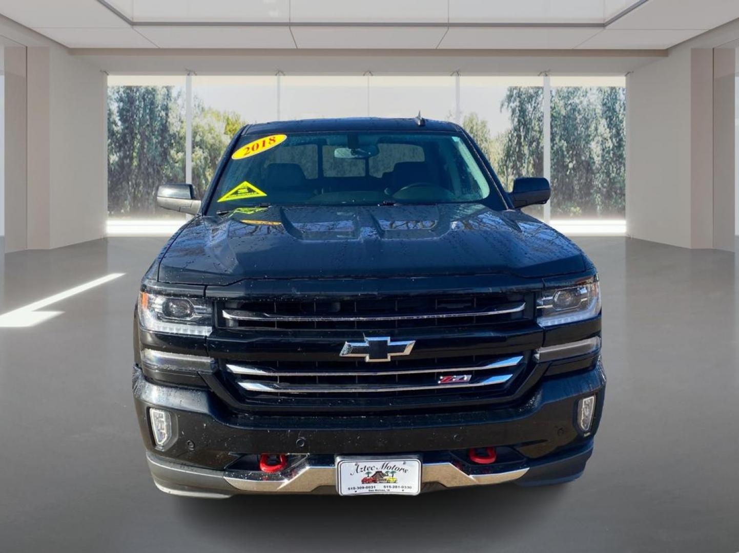 2018 BLACK CHEVROLET SILVERADO 1500 LTZ (3GCUKSEC4JG) with an 5.3L engine, Automatic transmission, located at 908 SE 14th Street, Des Moines, IA, 50317, (515) 281-0330, 41.580303, -93.597046 - Photo#6