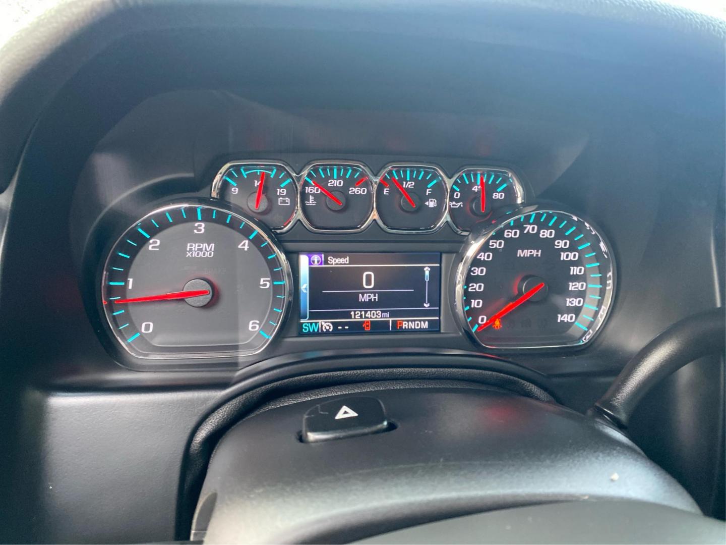 2015 WHITE CHEVROLET TAHOE 1500 LT (1GNSKBKC0FR) with an 5.3L engine, Automatic transmission, located at 908 SE 14th Street, Des Moines, IA, 50317, (515) 281-0330, 41.580303, -93.597046 - Photo#15