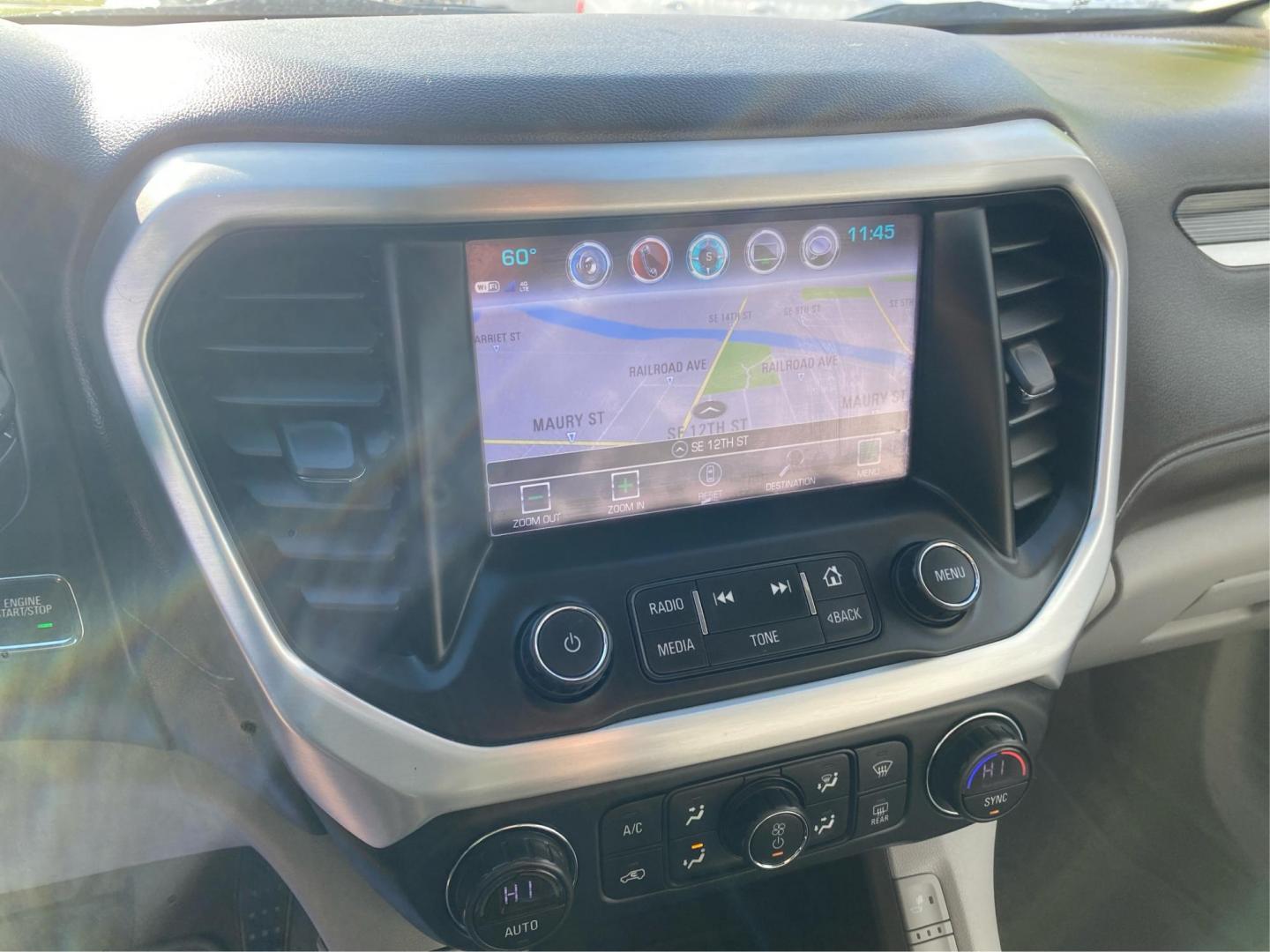 2019 SILVER GMC ACADIA SLT-2 (1GKKNNLS5KZ) with an 3.6L engine, Automatic transmission, located at 908 SE 14th Street, Des Moines, IA, 50317, (515) 281-0330, 41.580303, -93.597046 - Photo#13