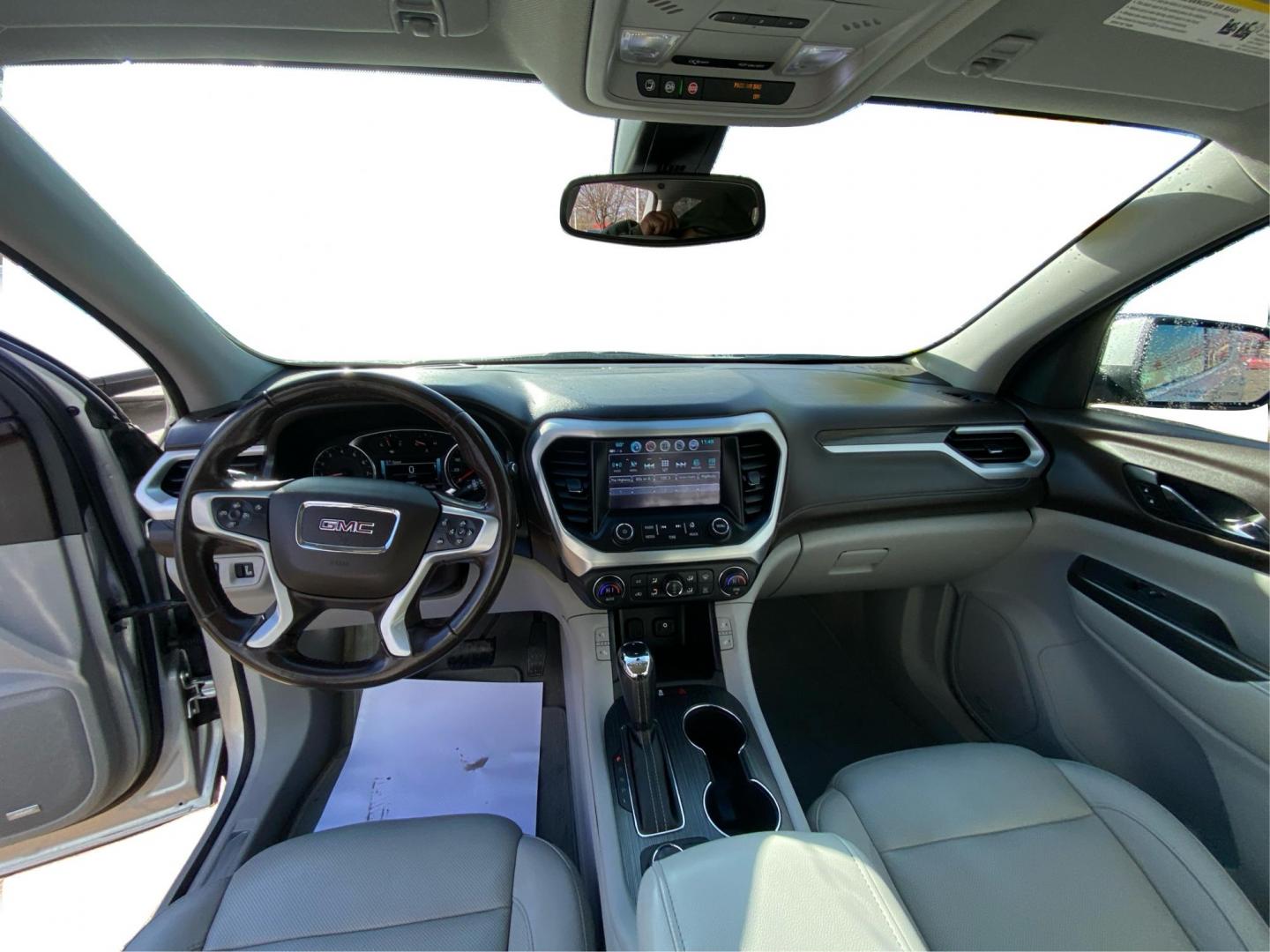 2019 SILVER GMC ACADIA SLT-2 (1GKKNNLS5KZ) with an 3.6L engine, Automatic transmission, located at 908 SE 14th Street, Des Moines, IA, 50317, (515) 281-0330, 41.580303, -93.597046 - Photo#22