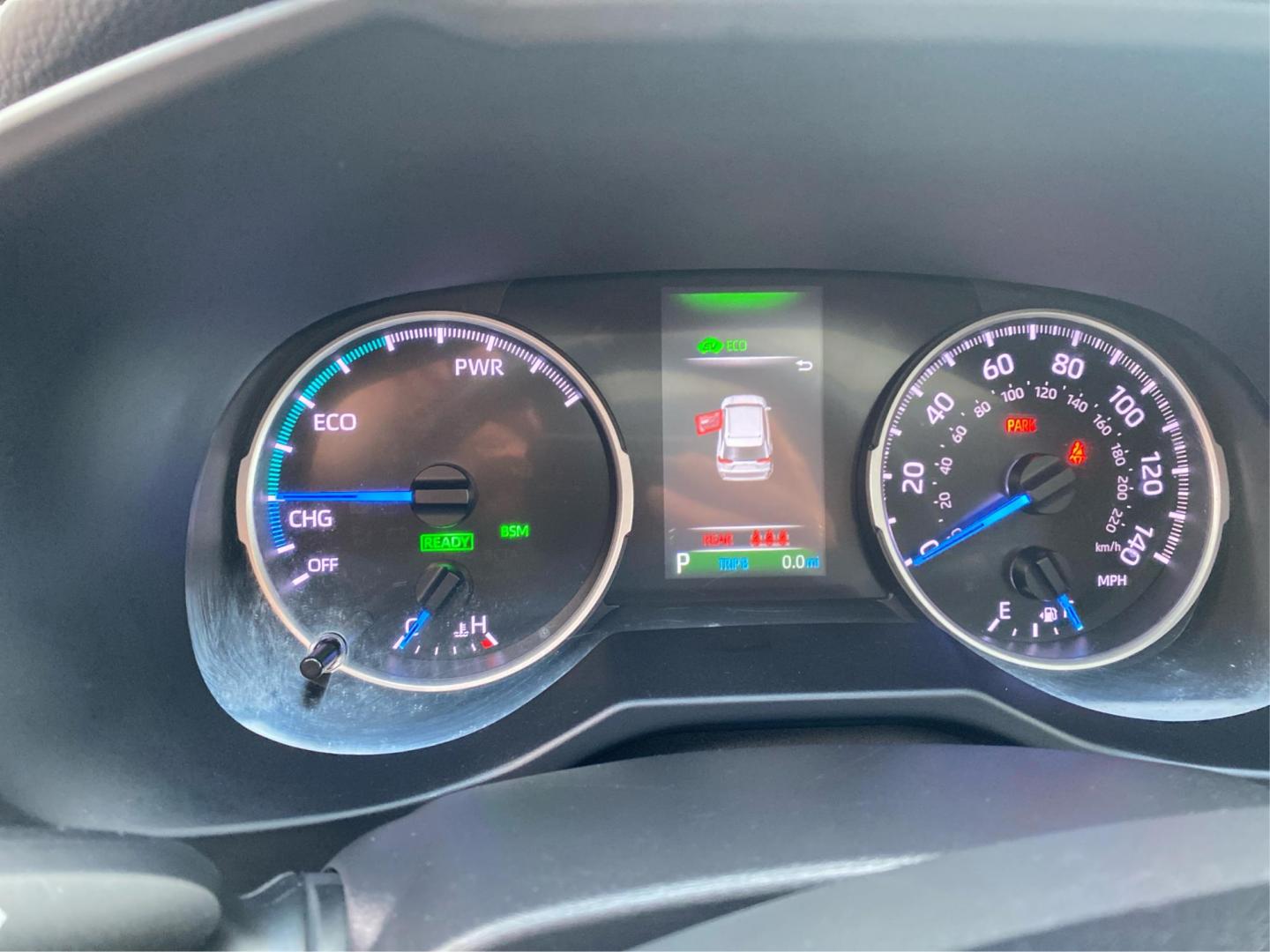 2022 SILVER TOYOTA RAV4 XLE PREMIUM (4T3B6RFV8NU) with an 2.5L engine, Continuously Variable transmission, located at 908 SE 14th Street, Des Moines, IA, 50317, (515) 281-0330, 41.580303, -93.597046 - Photo#15