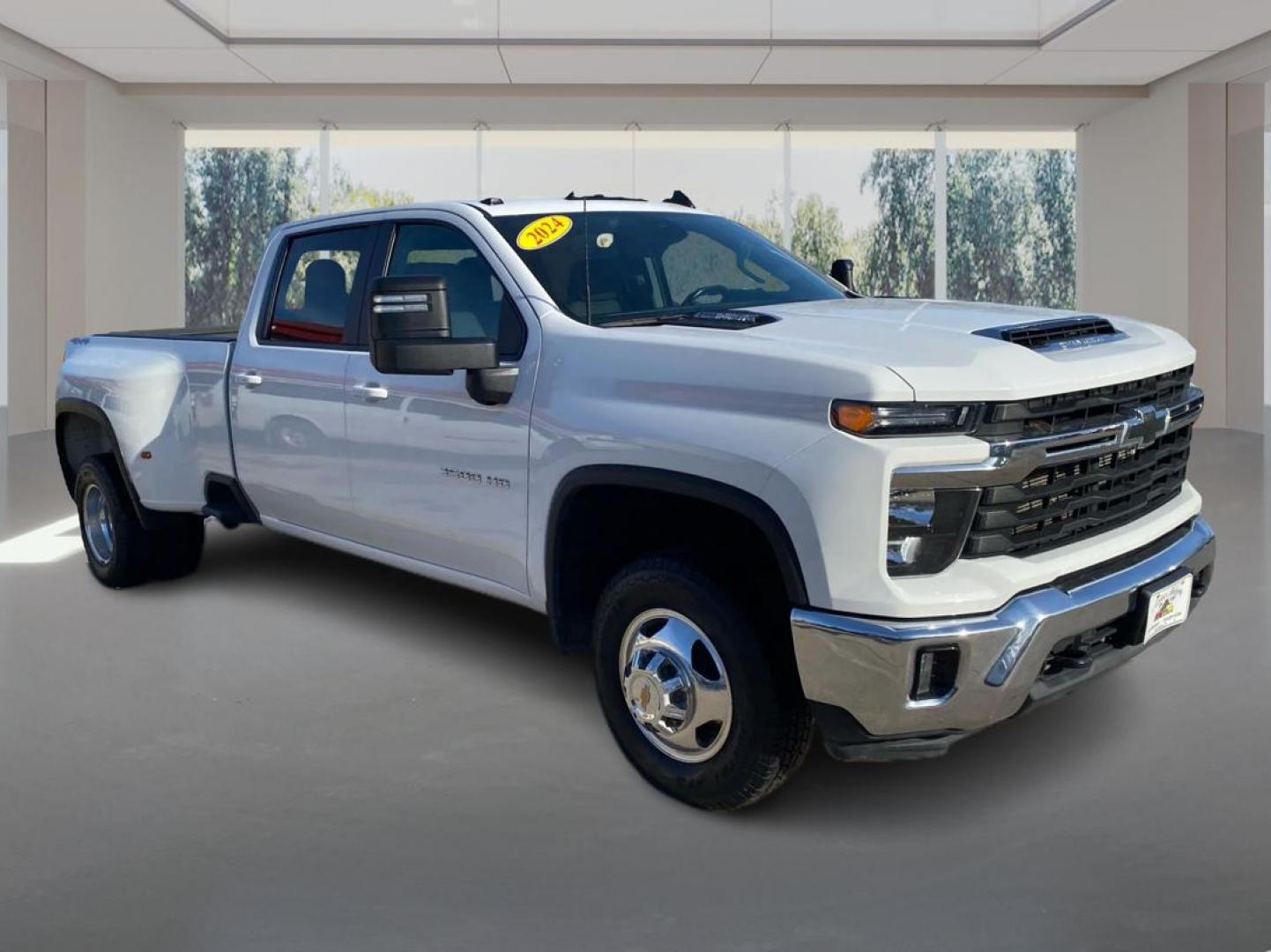 2024 Chevrolet Silverado 3500HD LT's photo