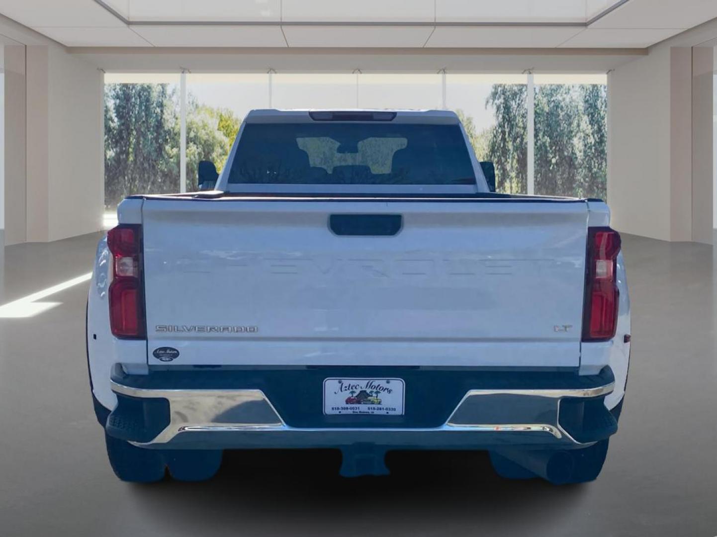 2024 WHITE CHEVROLET SILVERADO 3500 LT (1GC4YTEY1RF) with an 6.6L engine, Automatic transmission, located at 908 SE 14th Street, Des Moines, IA, 50317, (515) 281-0330, 41.580303, -93.597046 - Photo#3