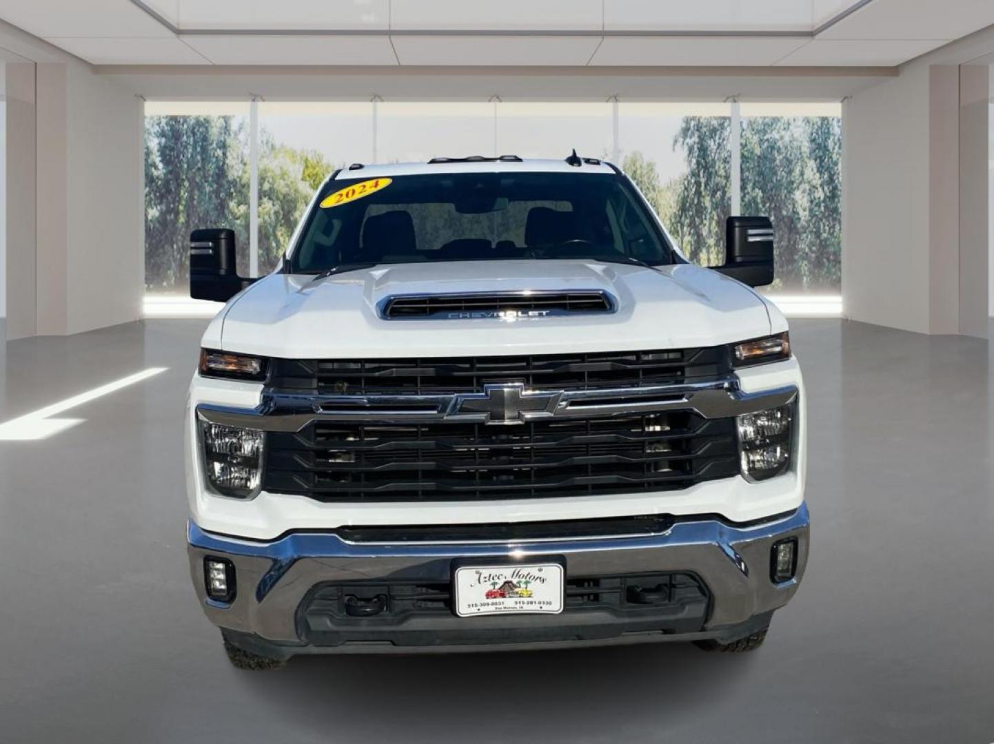 2024 WHITE CHEVROLET SILVERADO 3500 LT (1GC4YTEY1RF) with an 6.6L engine, Automatic transmission, located at 908 SE 14th Street, Des Moines, IA, 50317, (515) 281-0330, 41.580303, -93.597046 - Photo#6