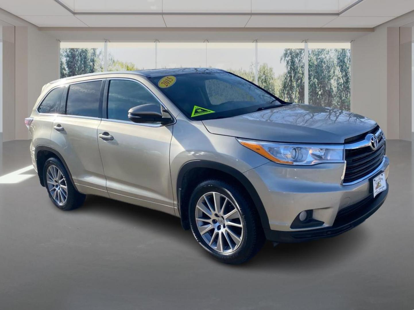 2015 Toyota Highlander XLE's photo