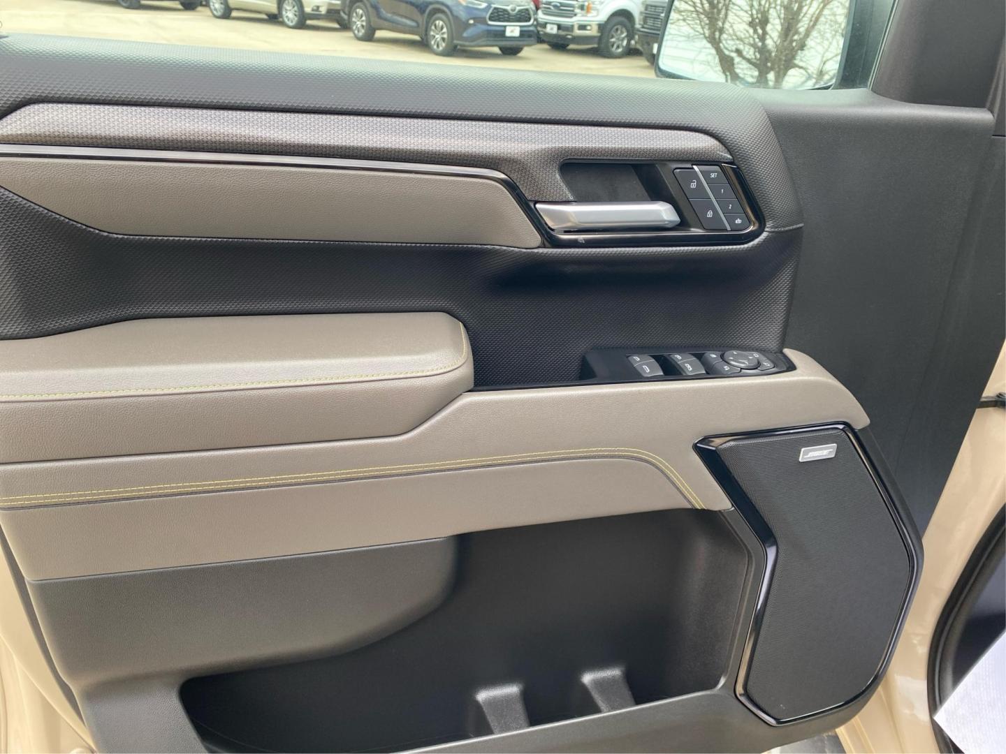 2022 TAN CHEVROLET SILVERADO 1500 ZR2 (3GCUDHEL4NG) with an 6.2L engine, Automatic transmission, located at 908 SE 14th Street, Des Moines, IA, 50317, (515) 281-0330, 41.580303, -93.597046 - Photo#15